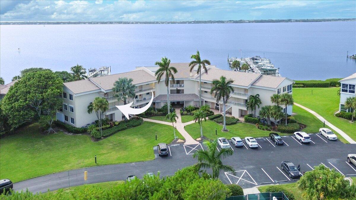 OCEAN VIEW CONDO - Residential