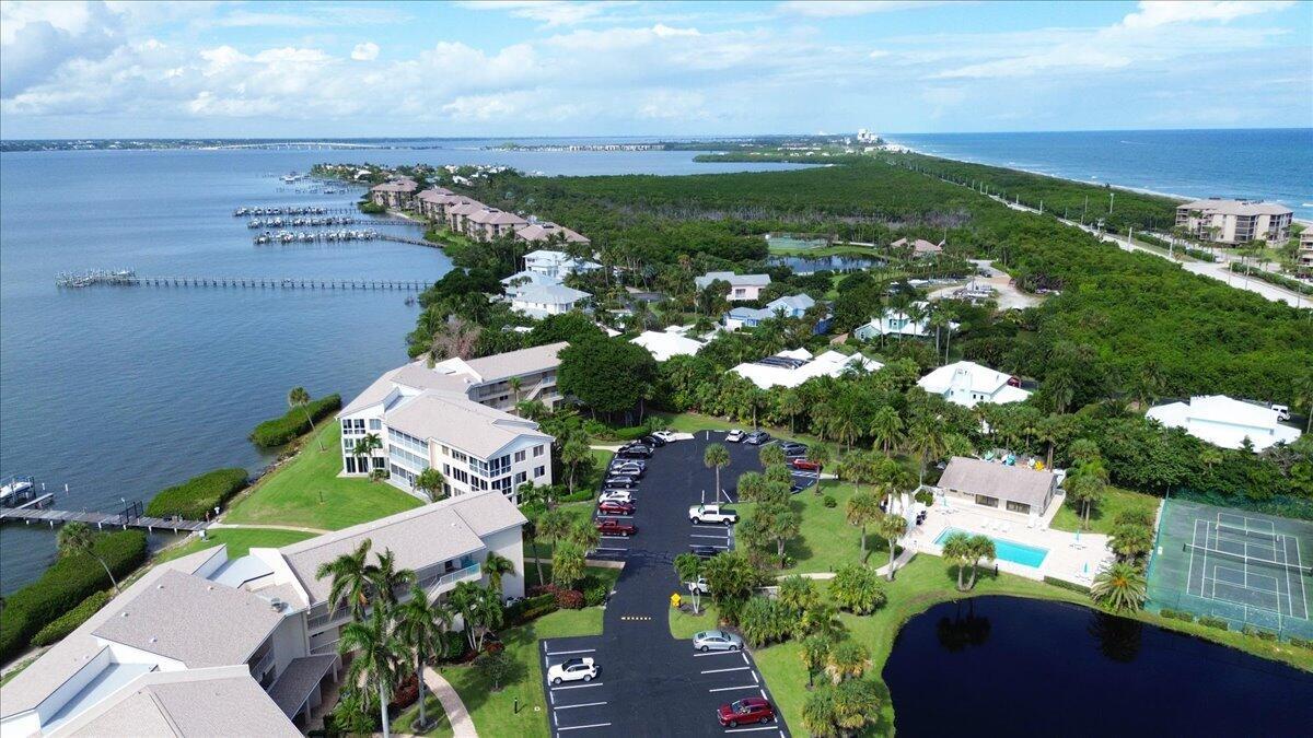 OCEAN VIEW CONDO - Residential