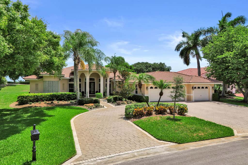 Photo of 1756 NW 124th Way, Coral Springs, FL 33071 (MLS # B26041990)