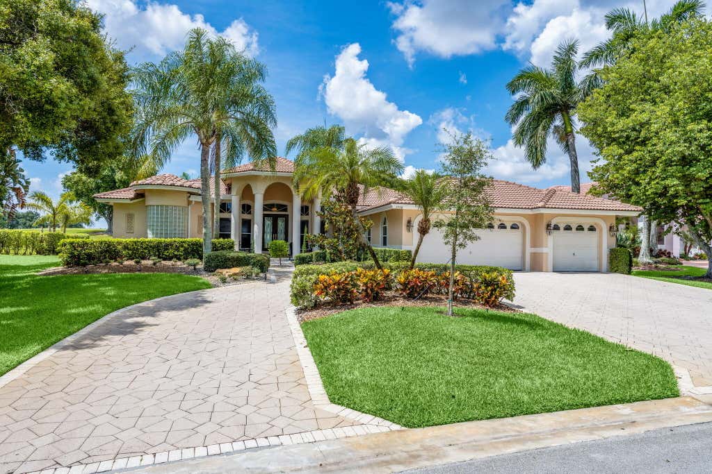 Photo of 1756 NW 124th Way NW, Coral Springs, FL 33071 (MLS # B26041990)