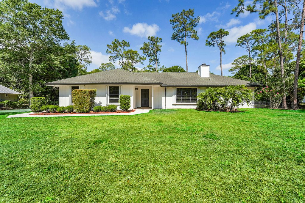 Photo of 17717 Bridle Lane, Jupiter, FL 33478 (MLS # R11155452)