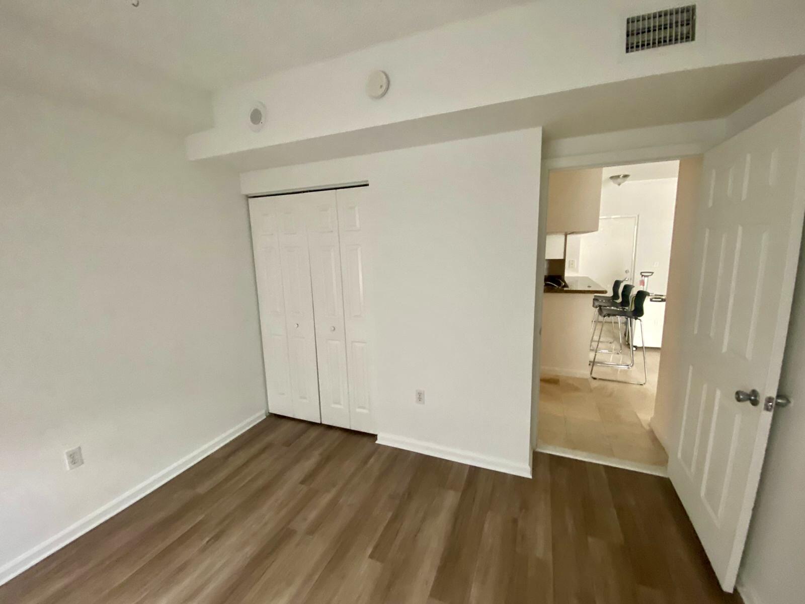 PORTO BELLAGIO CONDO - Residential