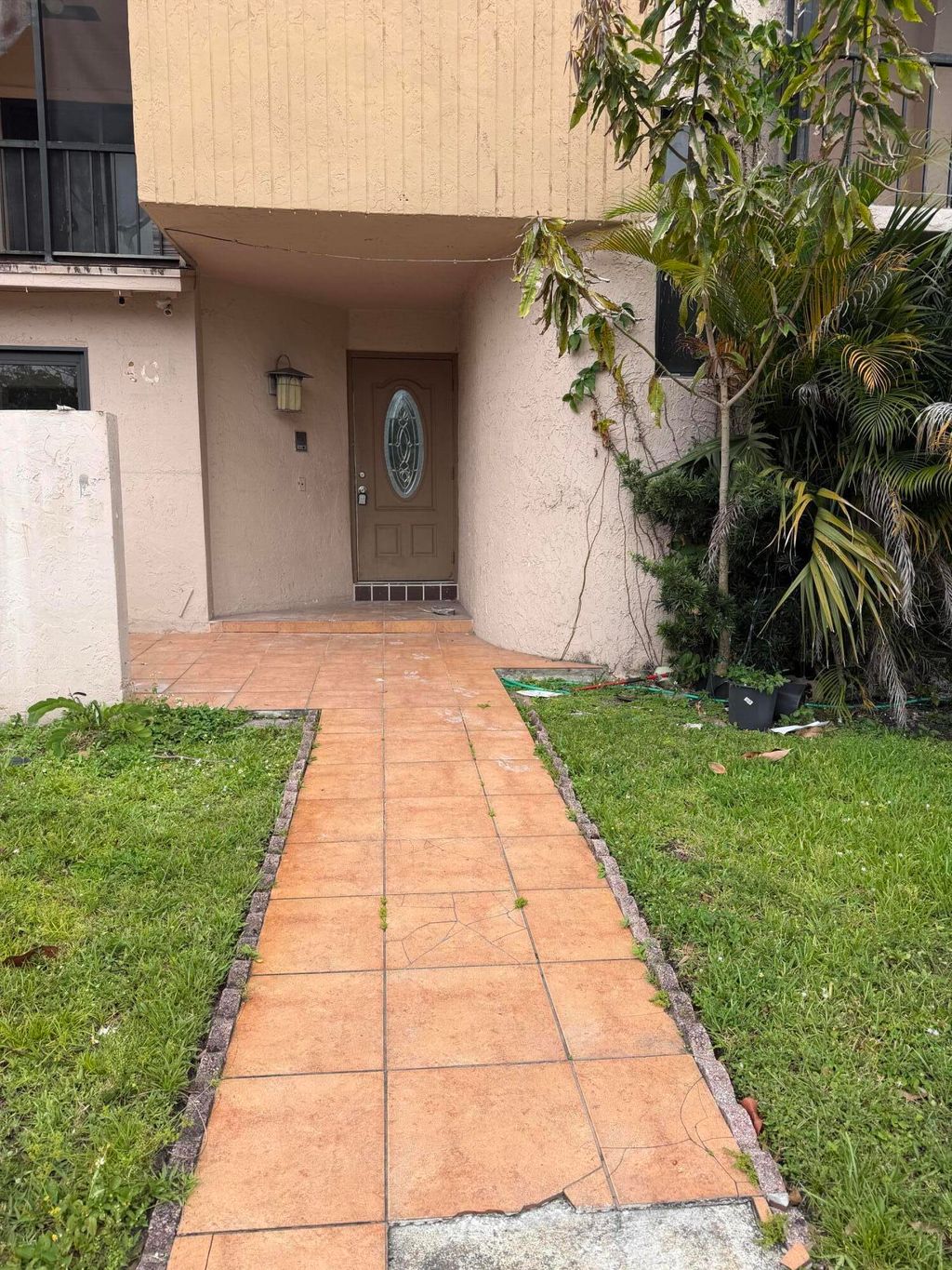 Photo of 2700 S University Drive #4c, Davie, FL 33328 (MLS # B26027800)