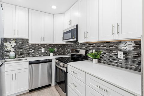 141 Brittany C Delray Beach FL 33446