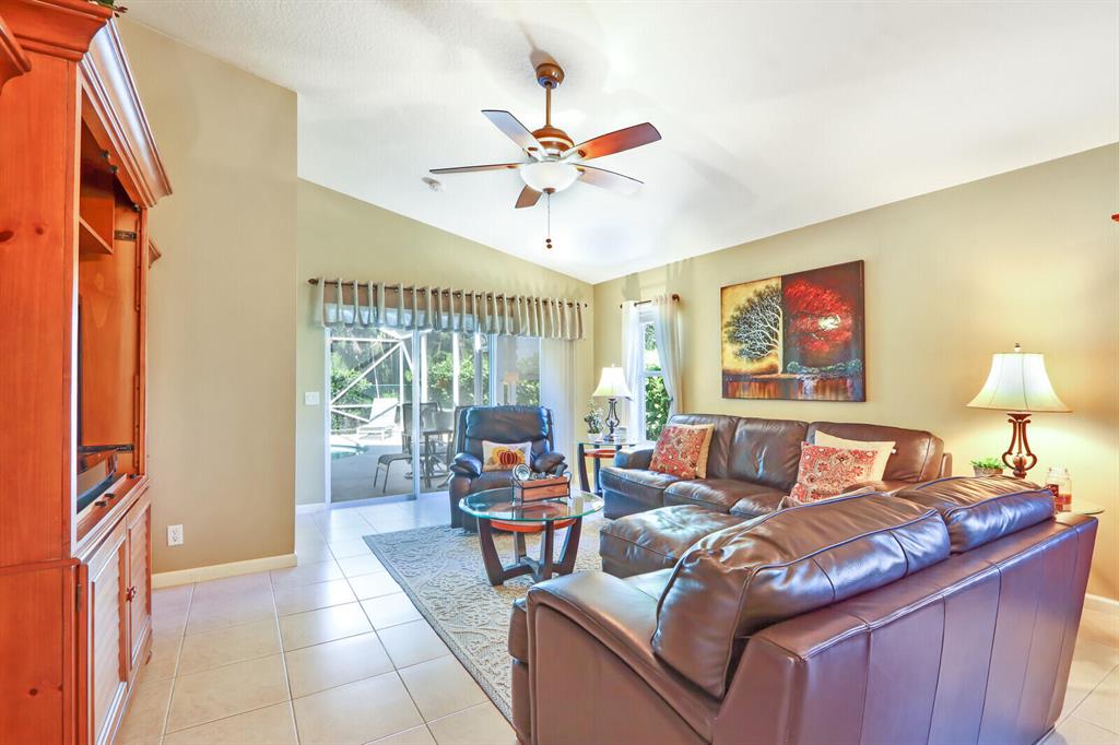 ST LUCIE FALLS - Residential