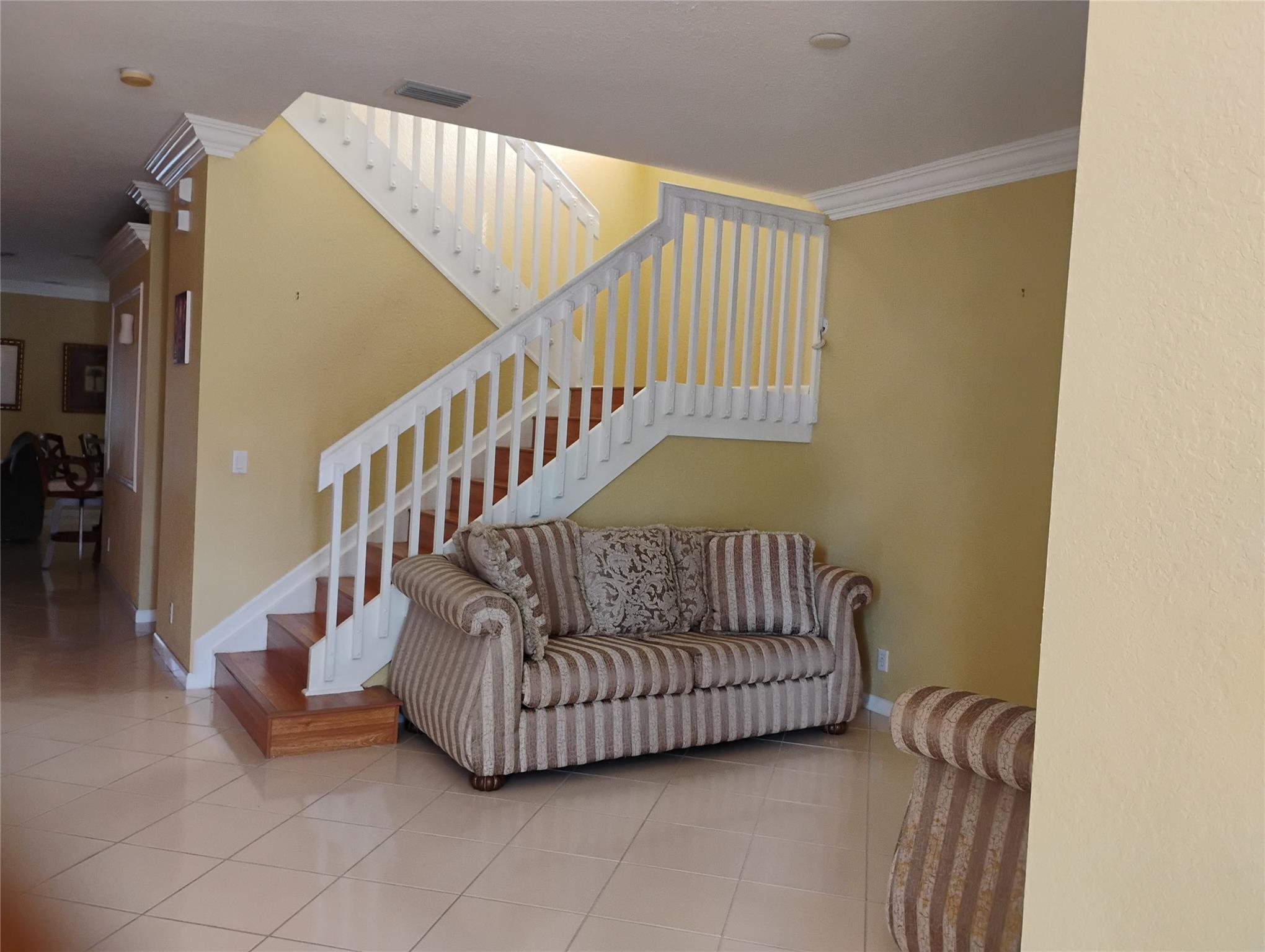 260 Berenger Walk