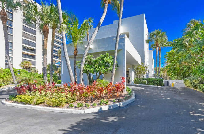 JUNO SHORES RESORT CONDO - Residential