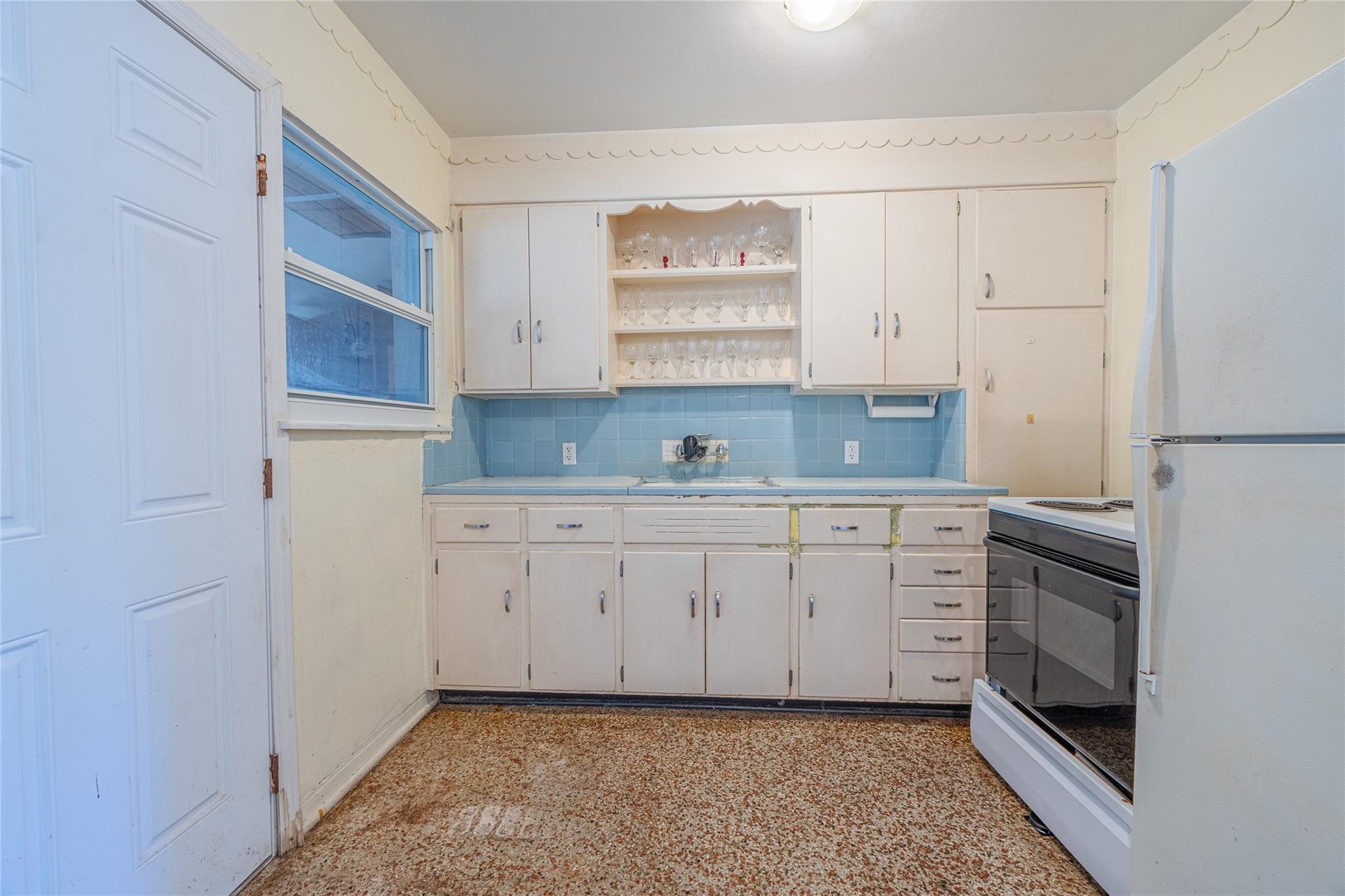2420 NE 7th Ave