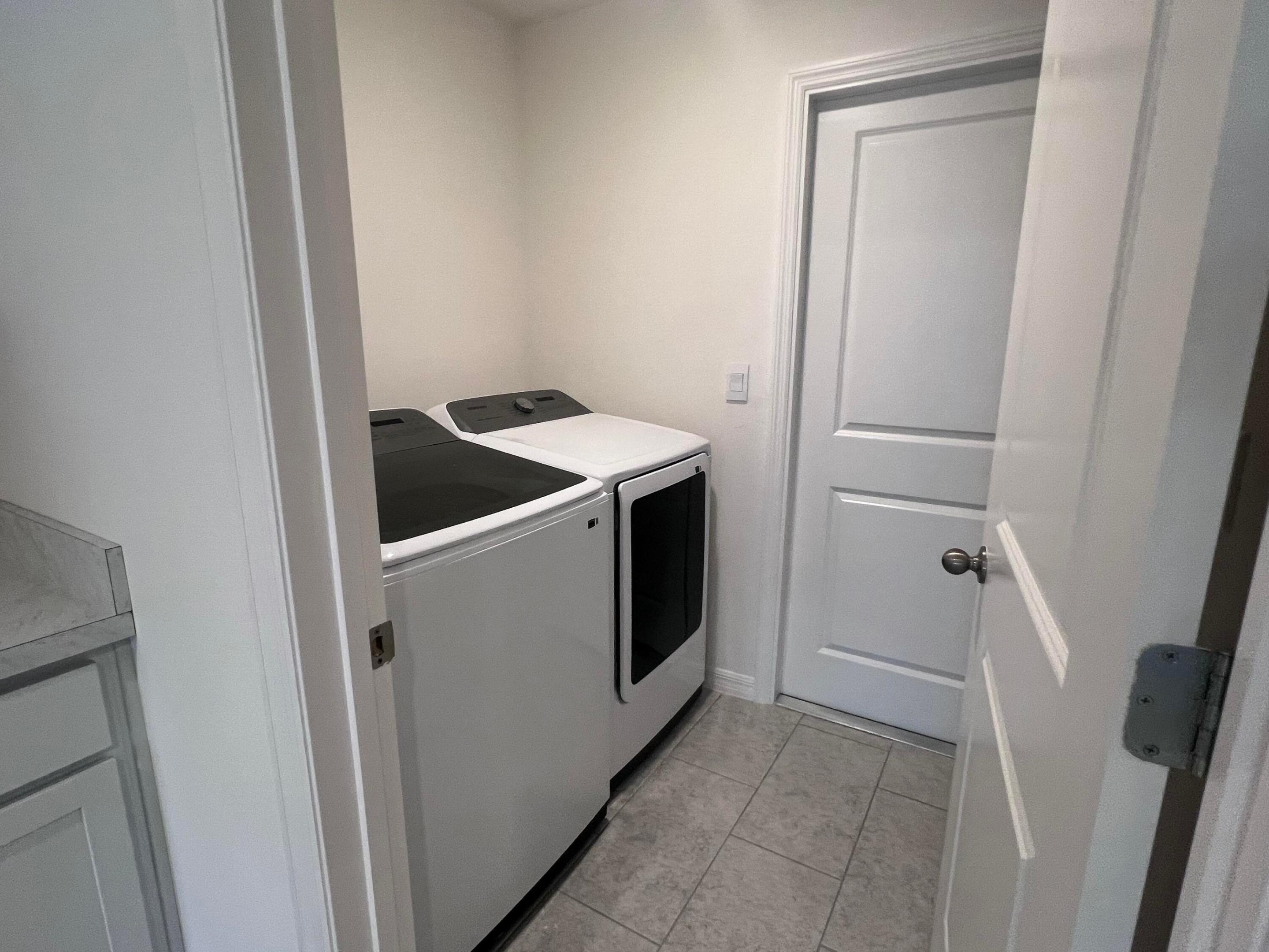 PORT MALABAR UNIT 25 - Residential Lease