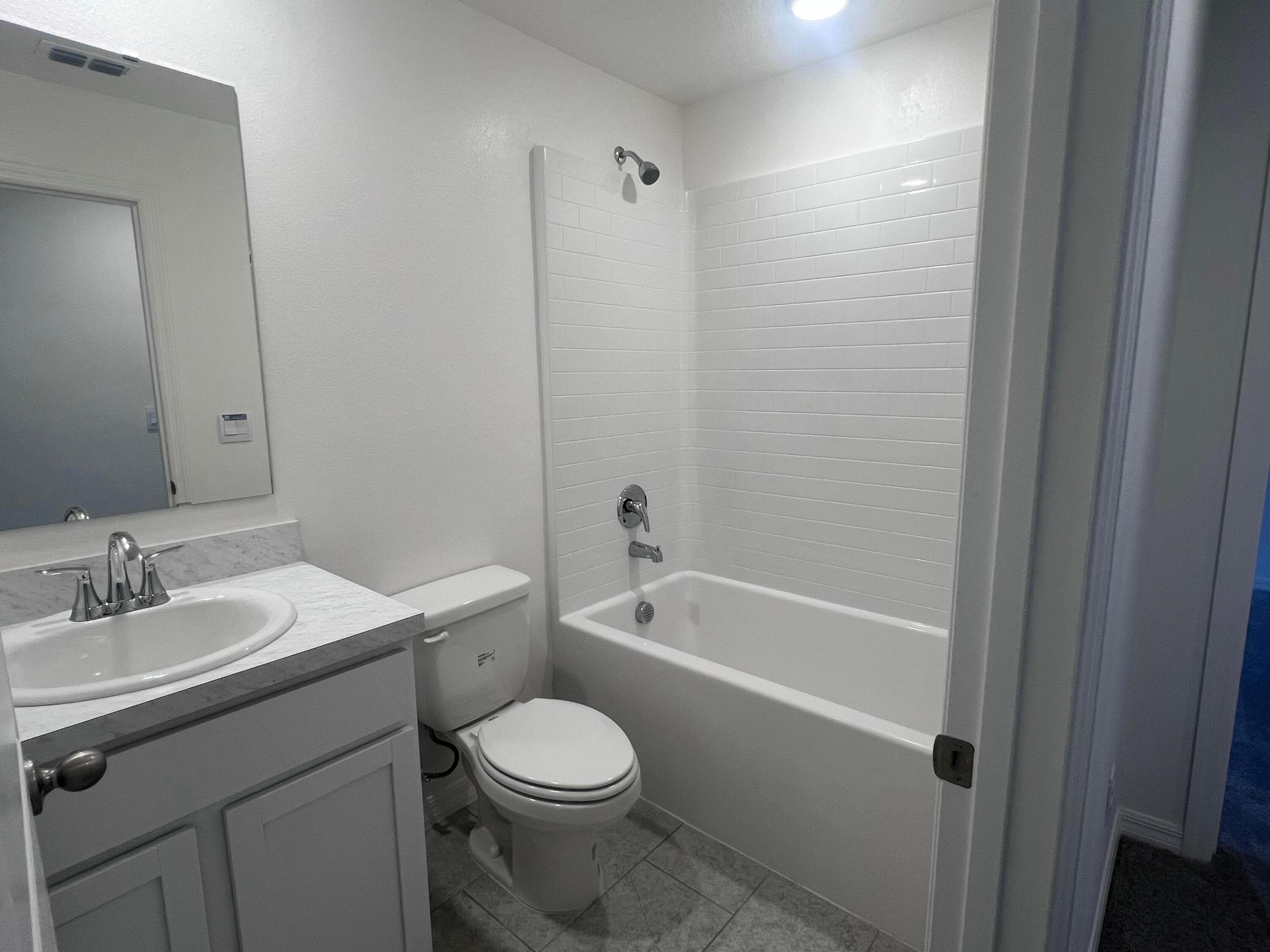 PORT MALABAR UNIT 25 - Residential Lease