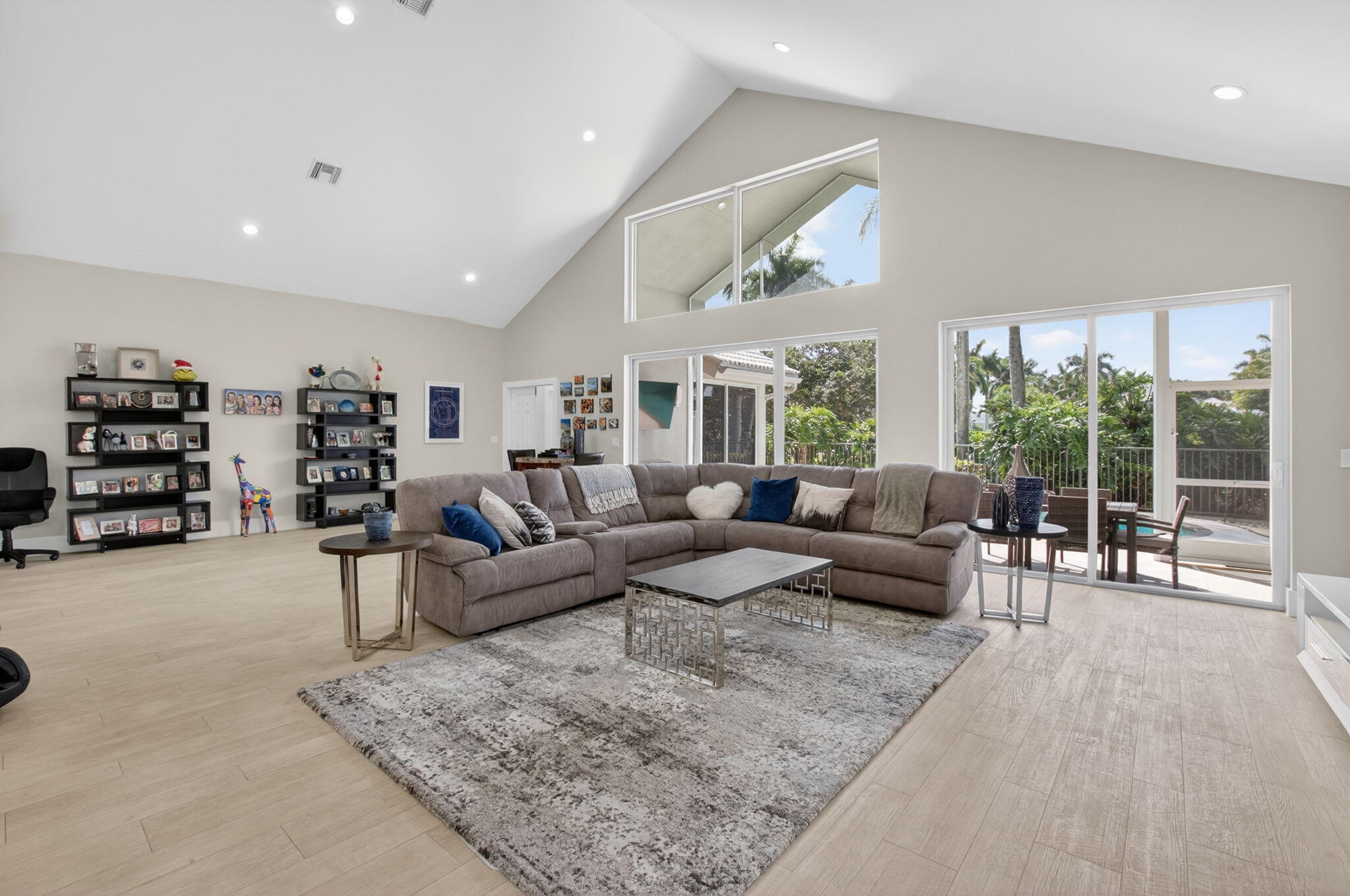ST ANDREWS COUNTRY CLUB - Residential