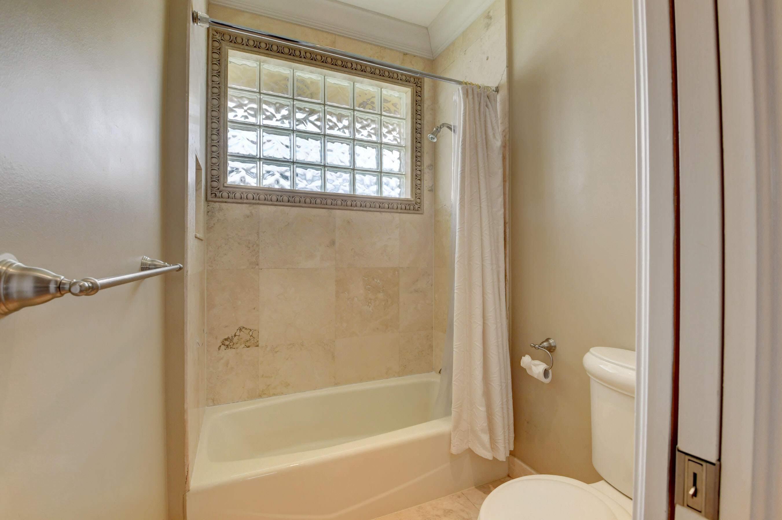 TROPIC ISLE 4TH SEC - Residential