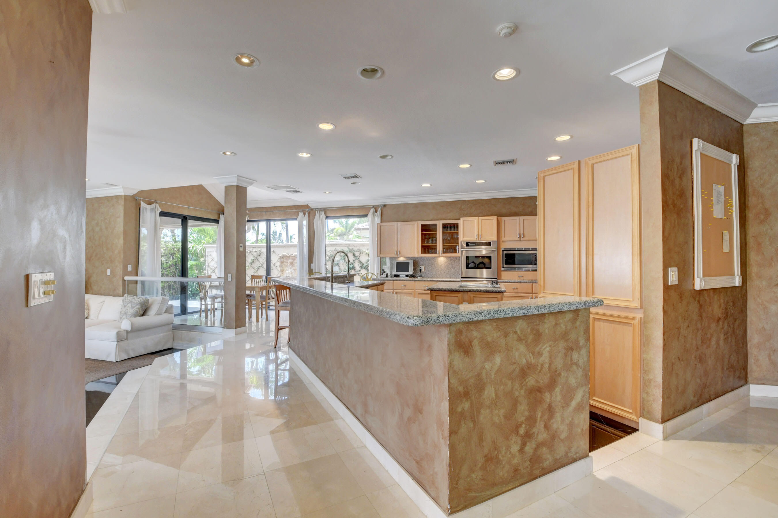 TROPIC ISLE 4TH SEC - Residential