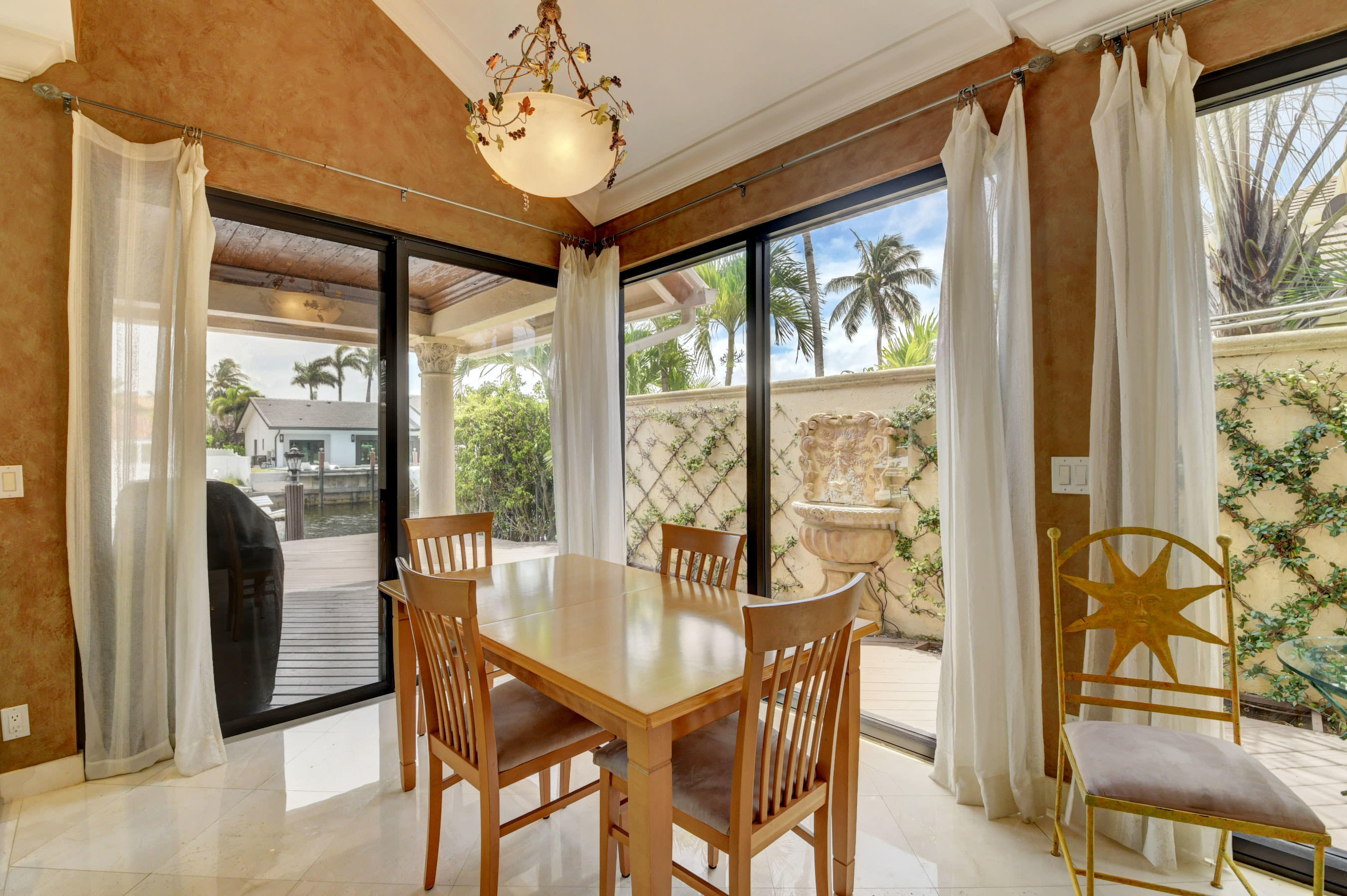 TROPIC ISLE 4TH SEC - Residential