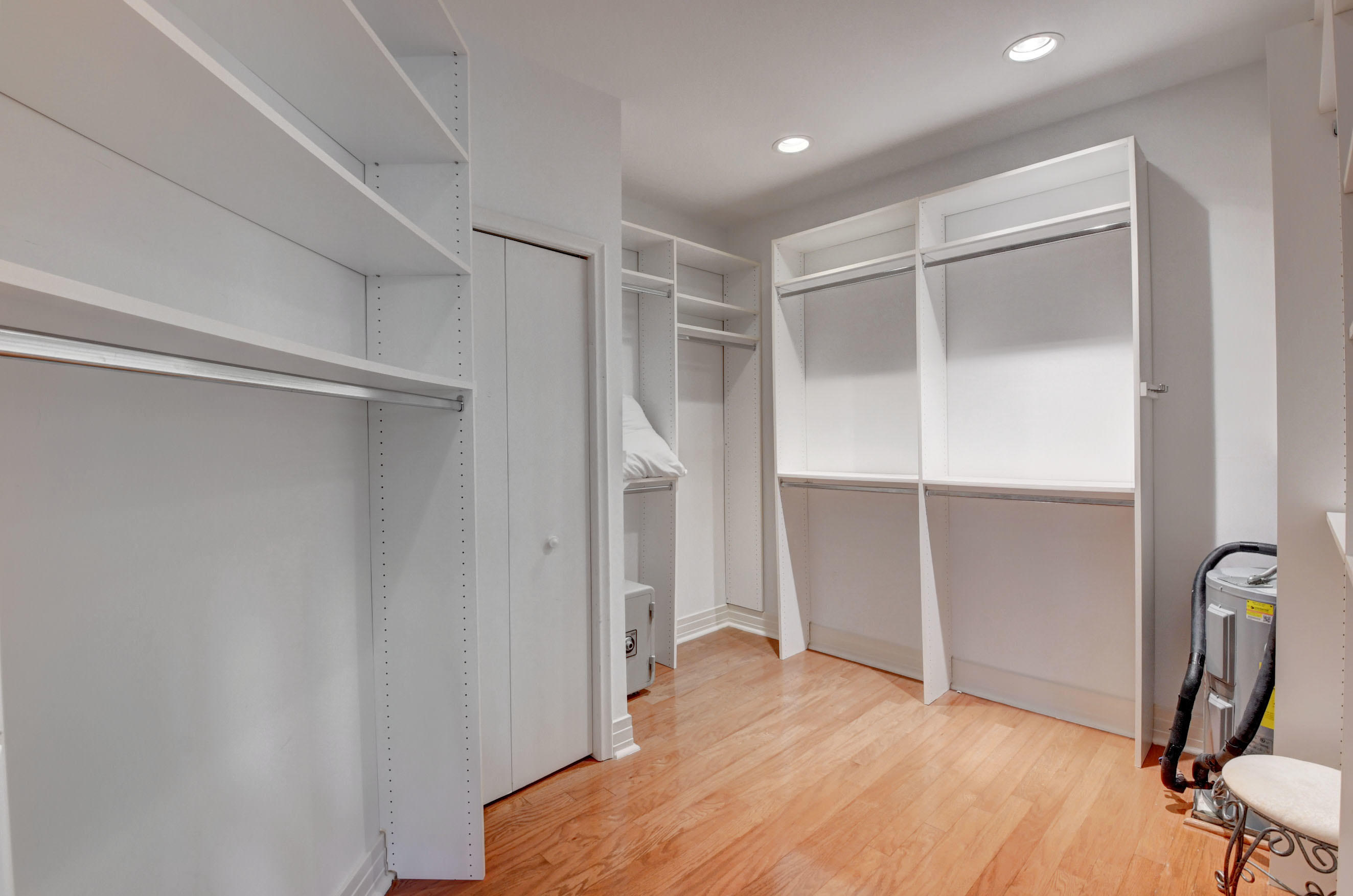 TROPIC ISLE 4TH SEC - Residential