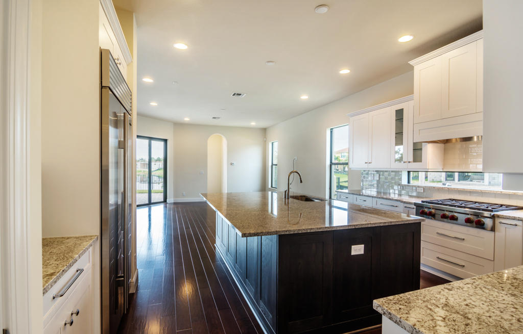 PARKLAND GOLF AND COUNTRY - Residential