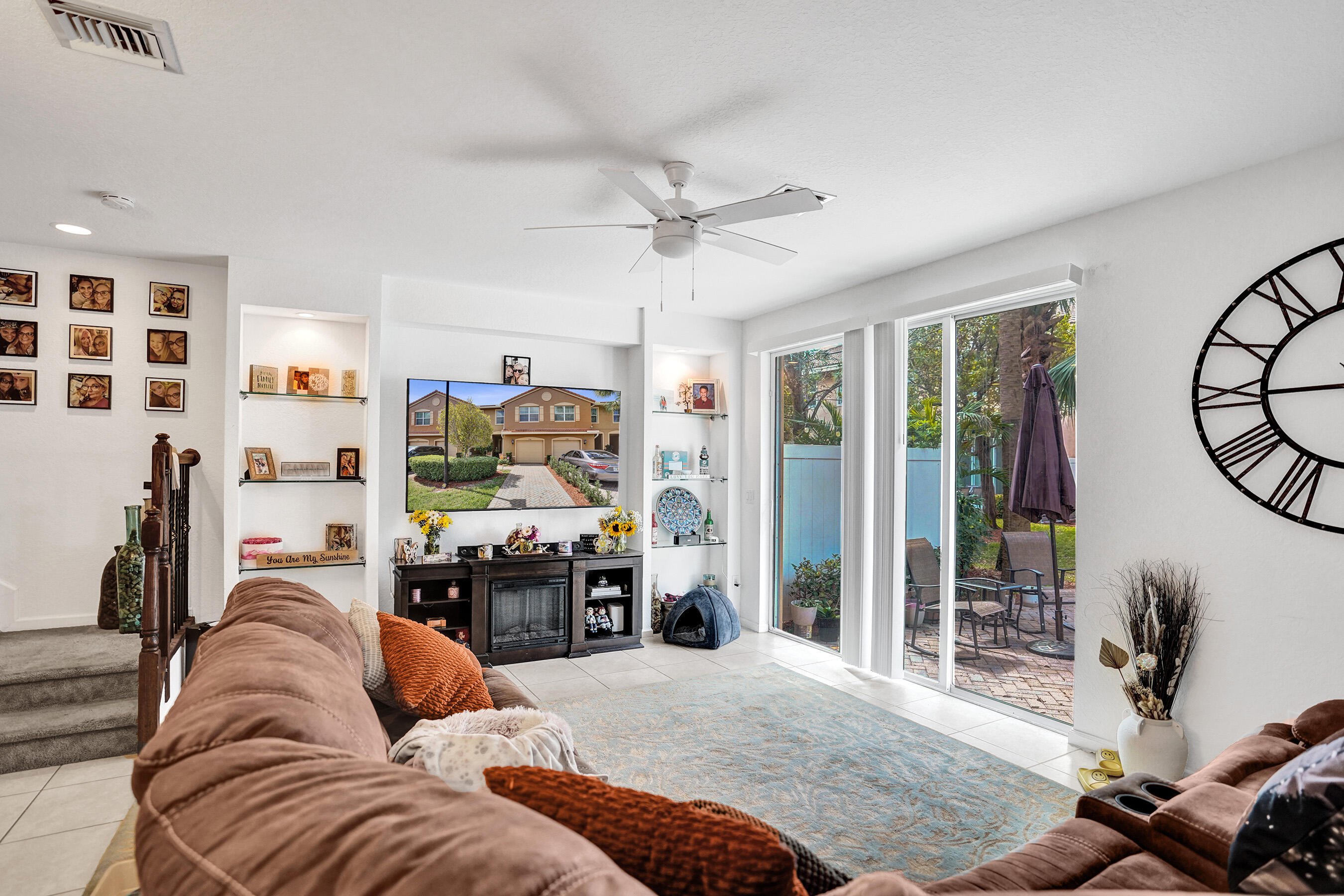 COLONY RESERVE AT LAKE WORTH - Residential