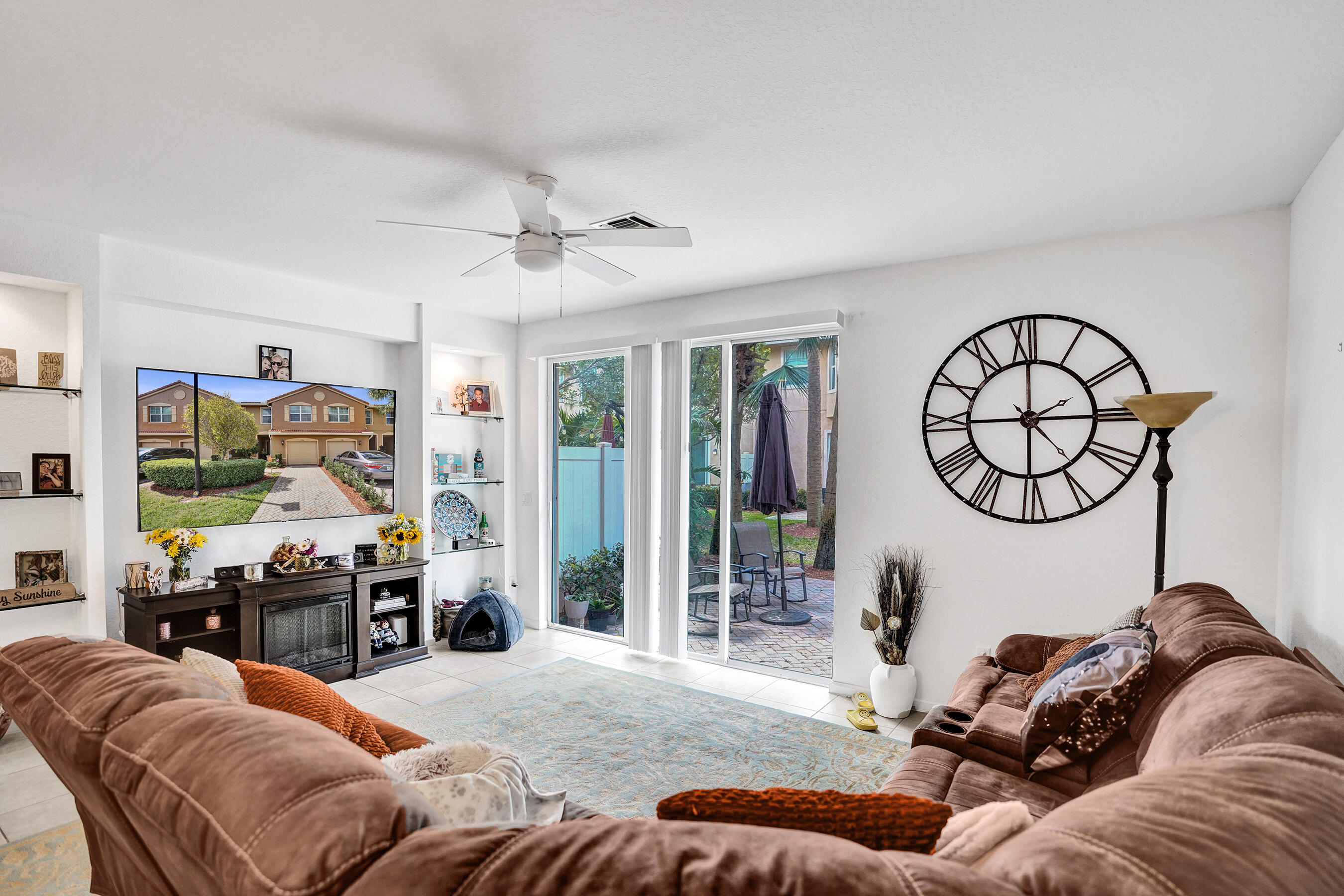 COLONY RESERVE AT LAKE WORTH - Residential