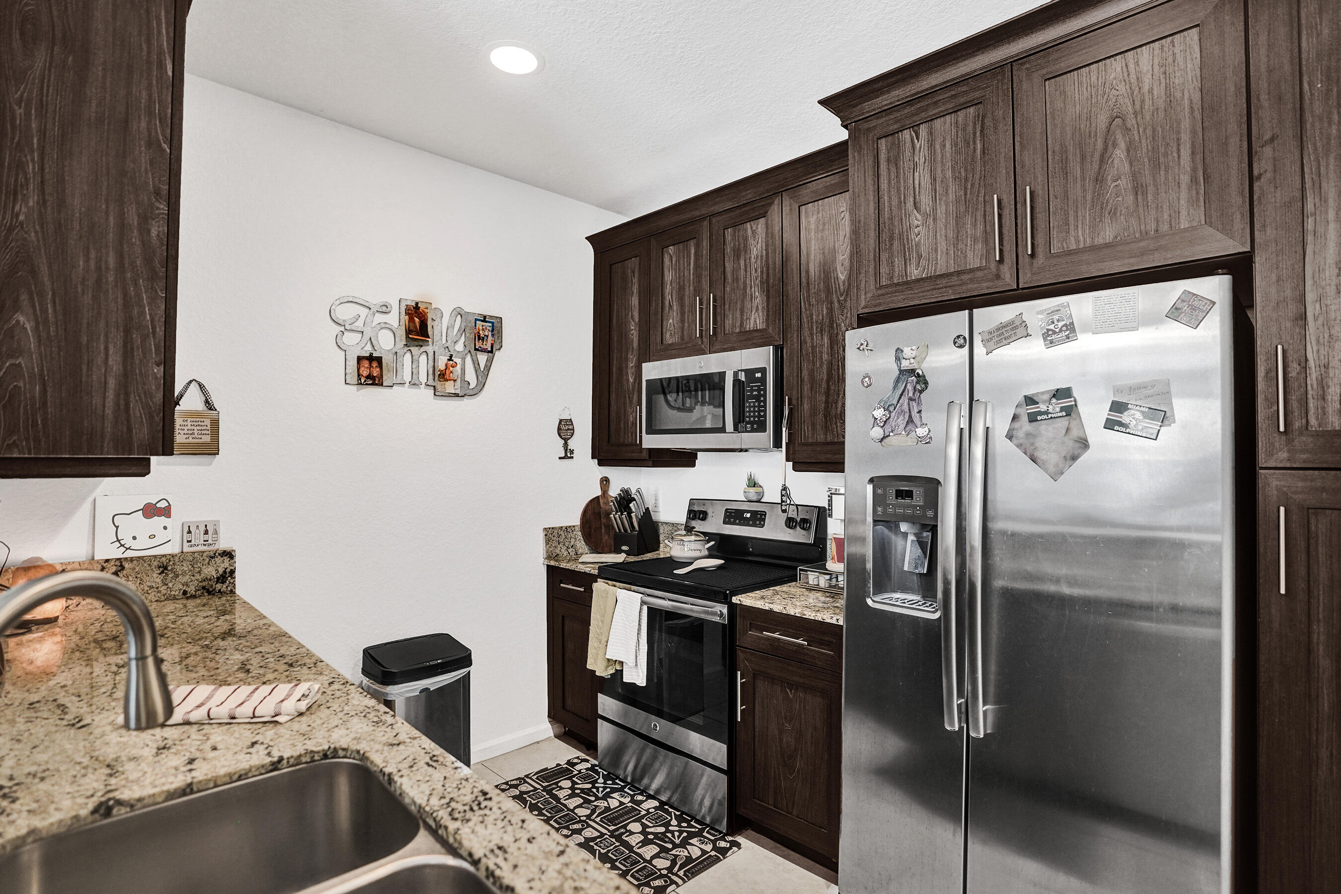 COLONY RESERVE AT LAKE WORTH - Residential