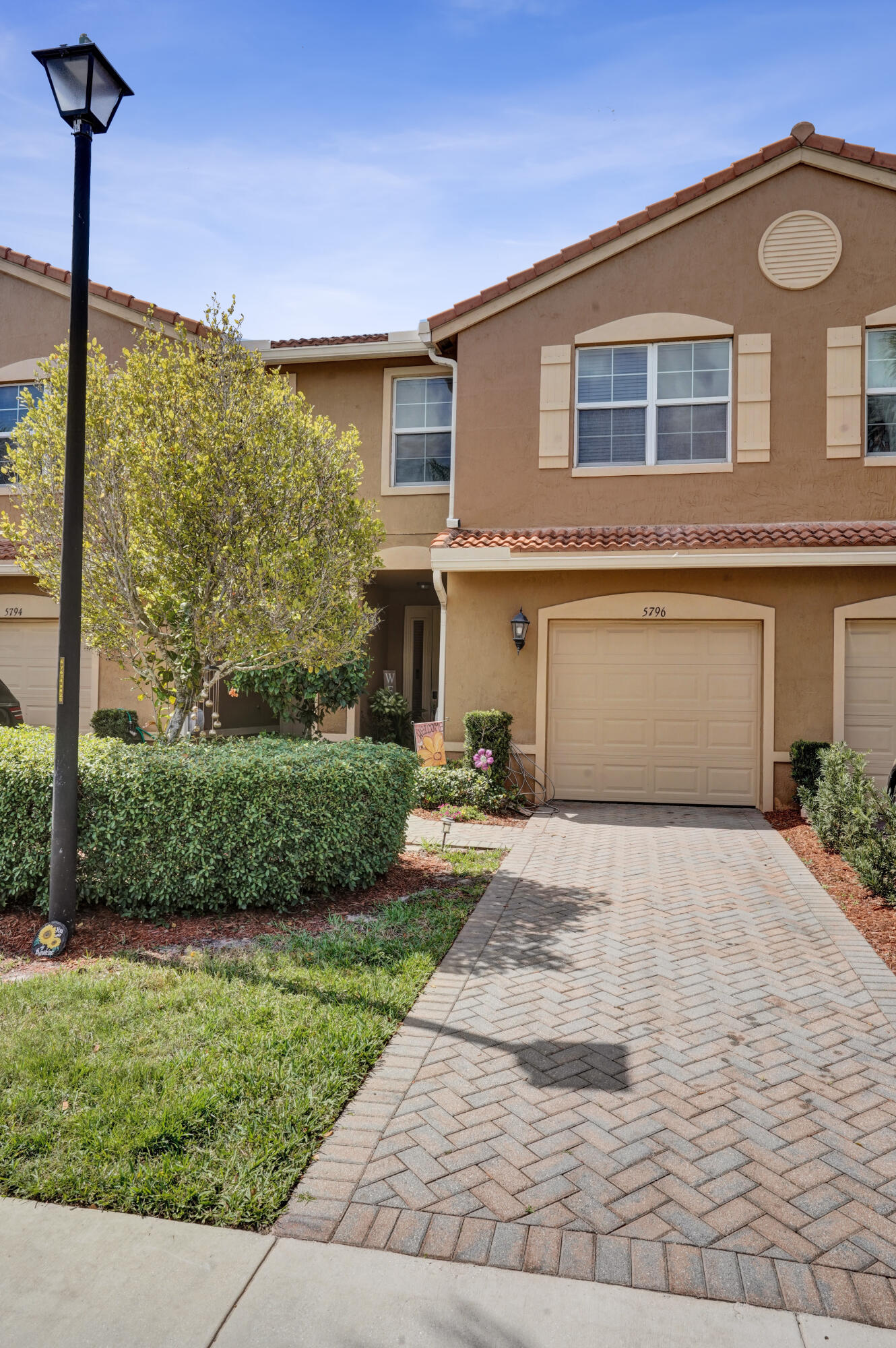 COLONY RESERVE AT LAKE WORTH - Residential