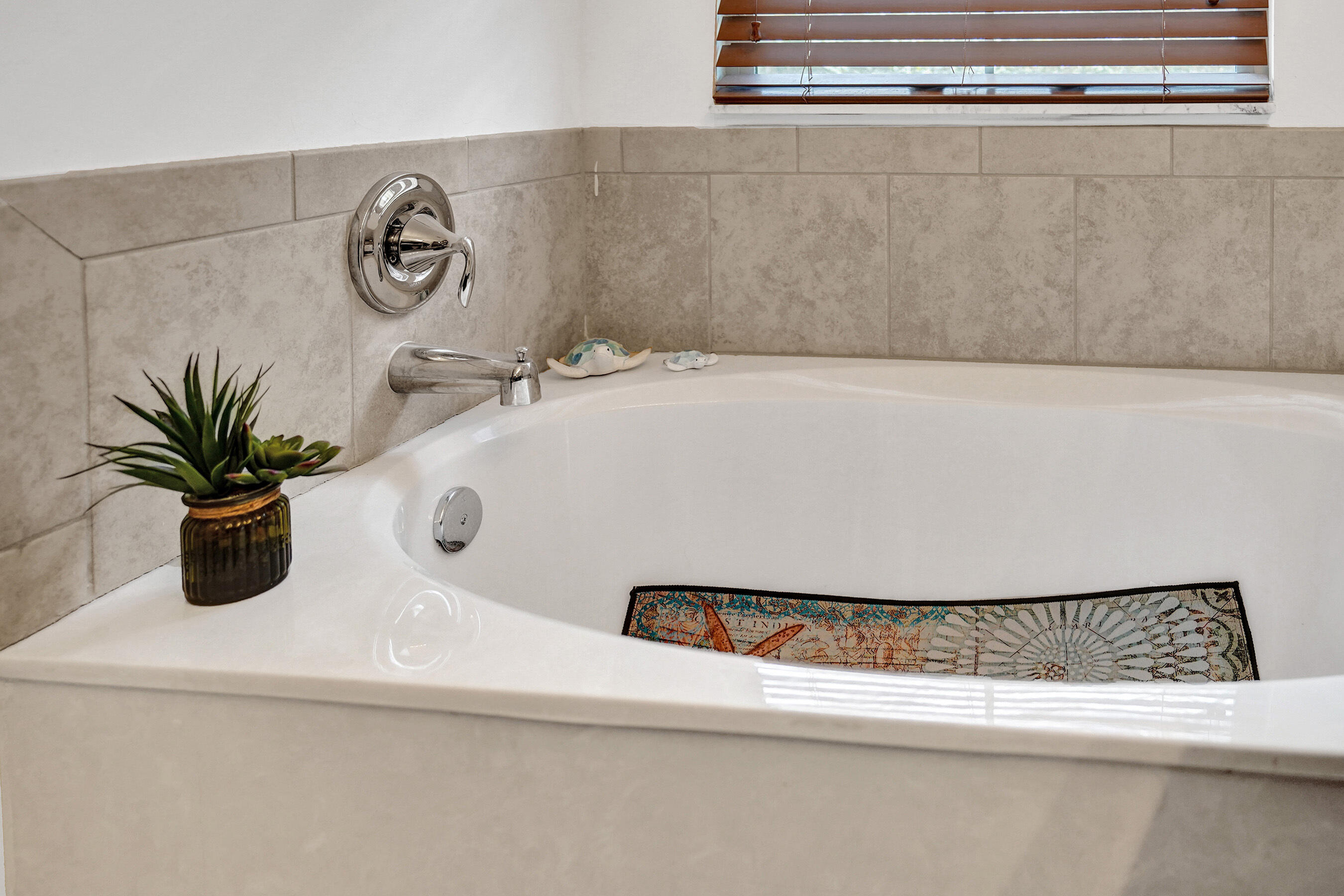 COLONY RESERVE AT LAKE WORTH - Residential