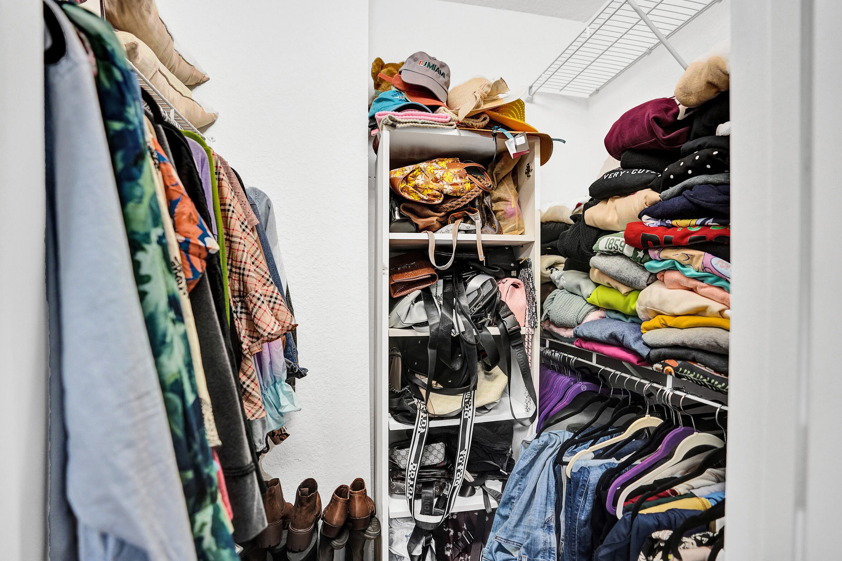 COLONY RESERVE AT LAKE WORTH - Residential