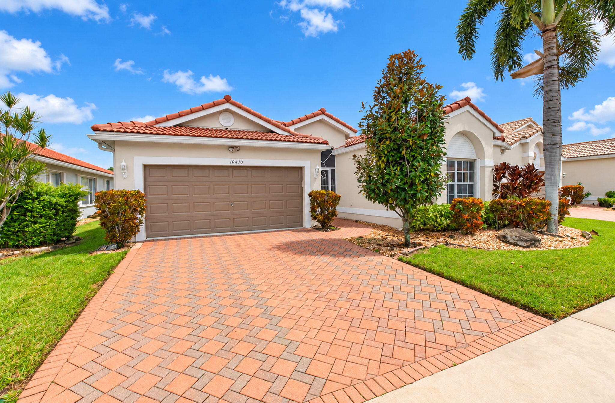 10410 UTOPIA Circle E