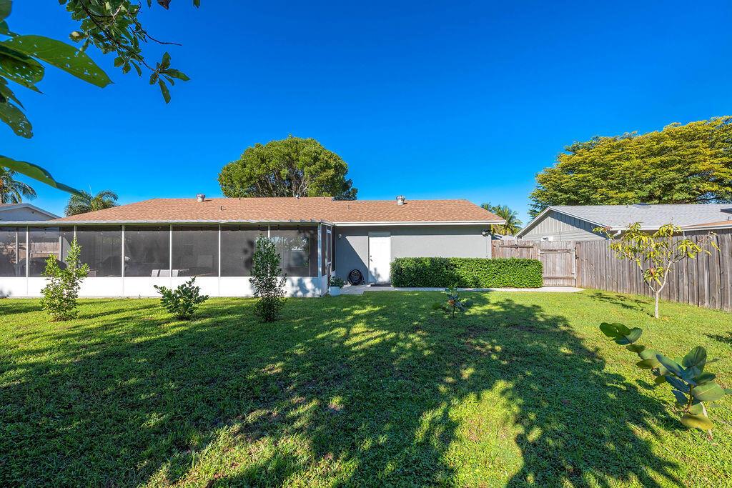 LA MANCHA - Residential Lease