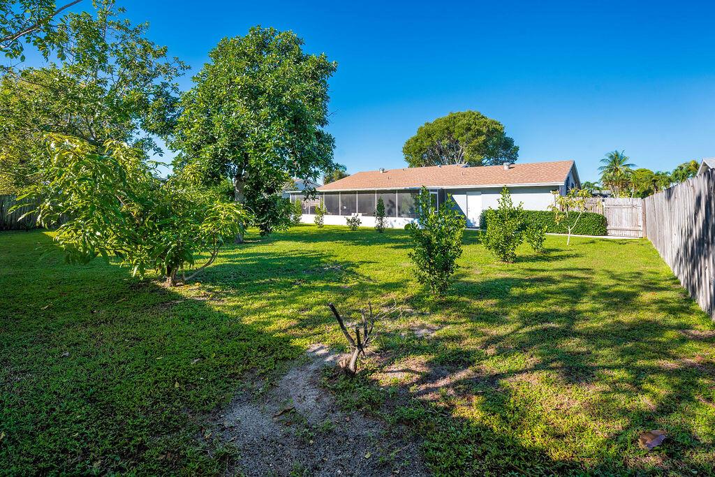 LA MANCHA - Residential Lease