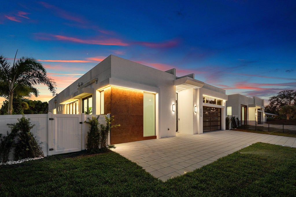 Photo of 696 Hastings Street, Boca Raton, FL 33487 (MLS # B26088424)