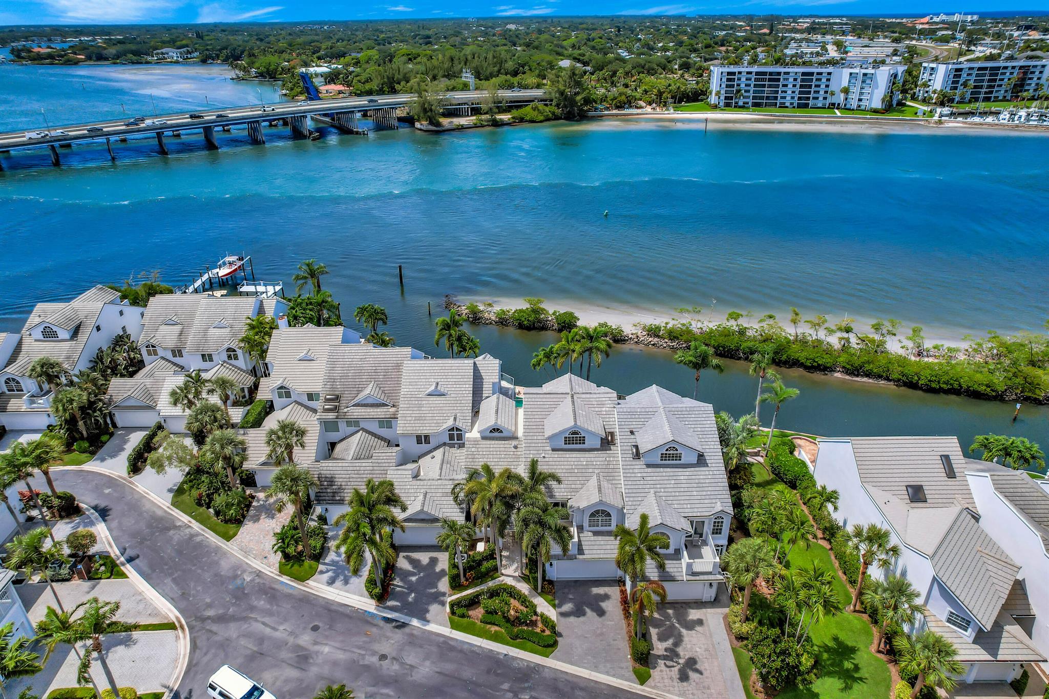 Jupiter Harbour - Residential