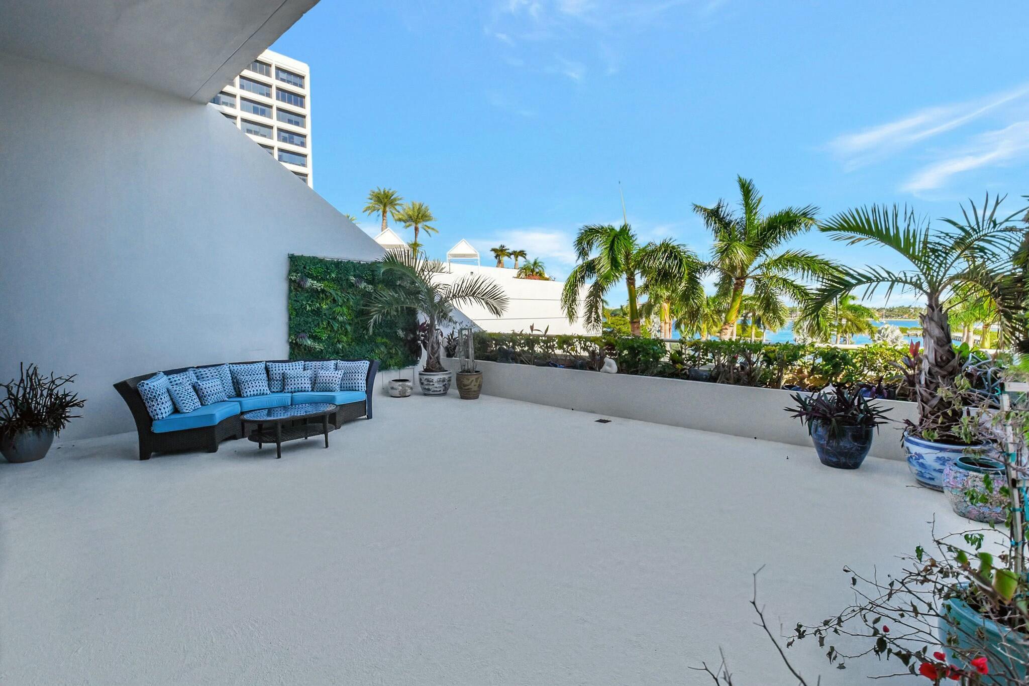 The Plaza of the Palm Bea - Residential