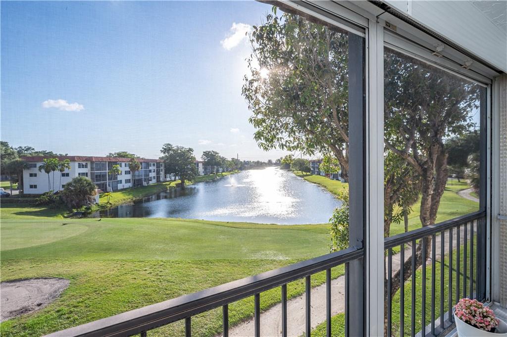 Hollybrook Golf & Tennis - Residential