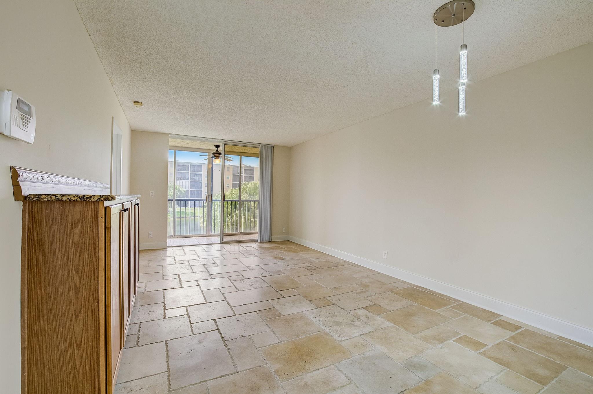 Cascades Of Lauderhill Co - Residential Lease