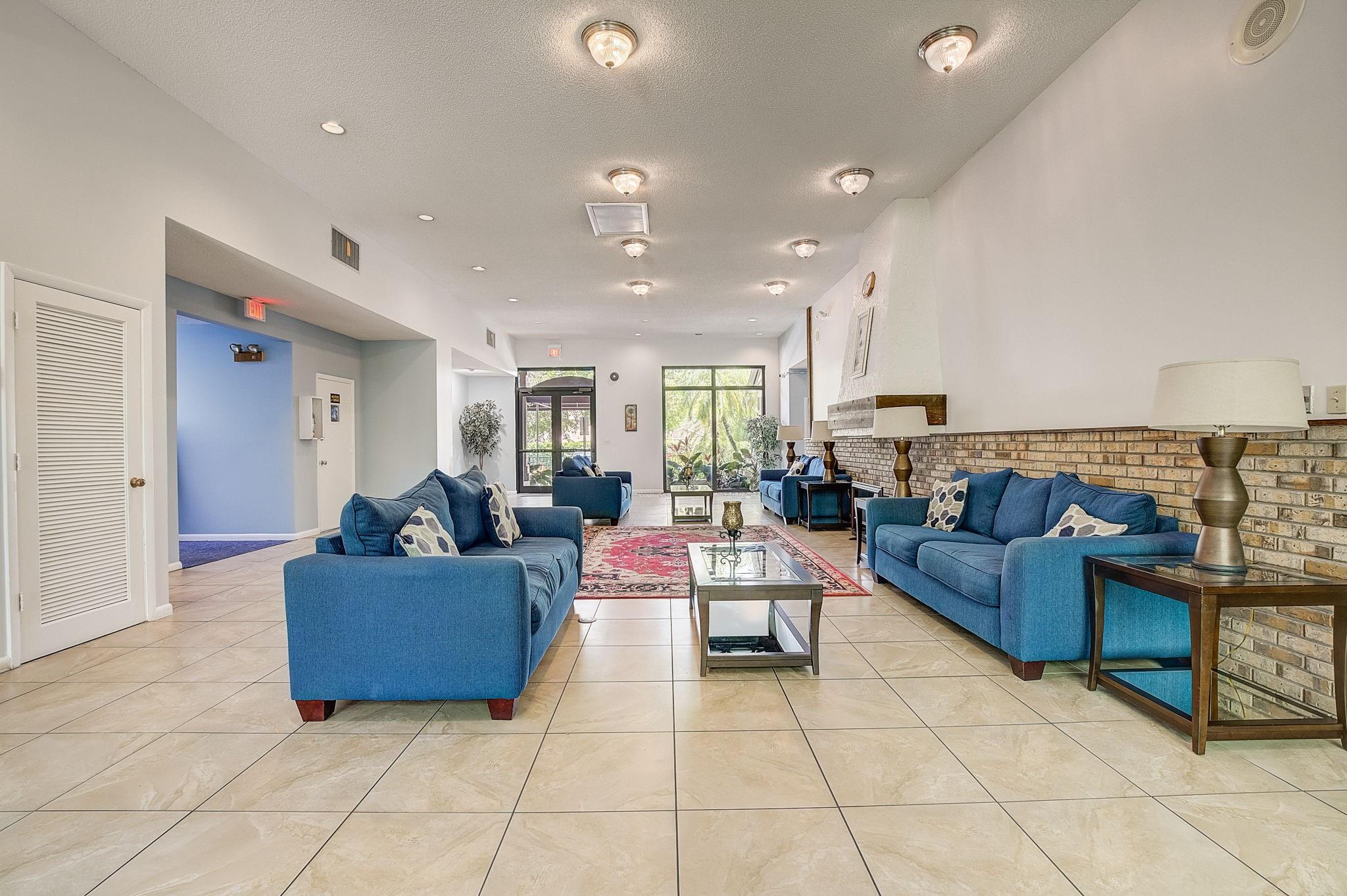 Cascades Of Lauderhill Co - Residential Lease