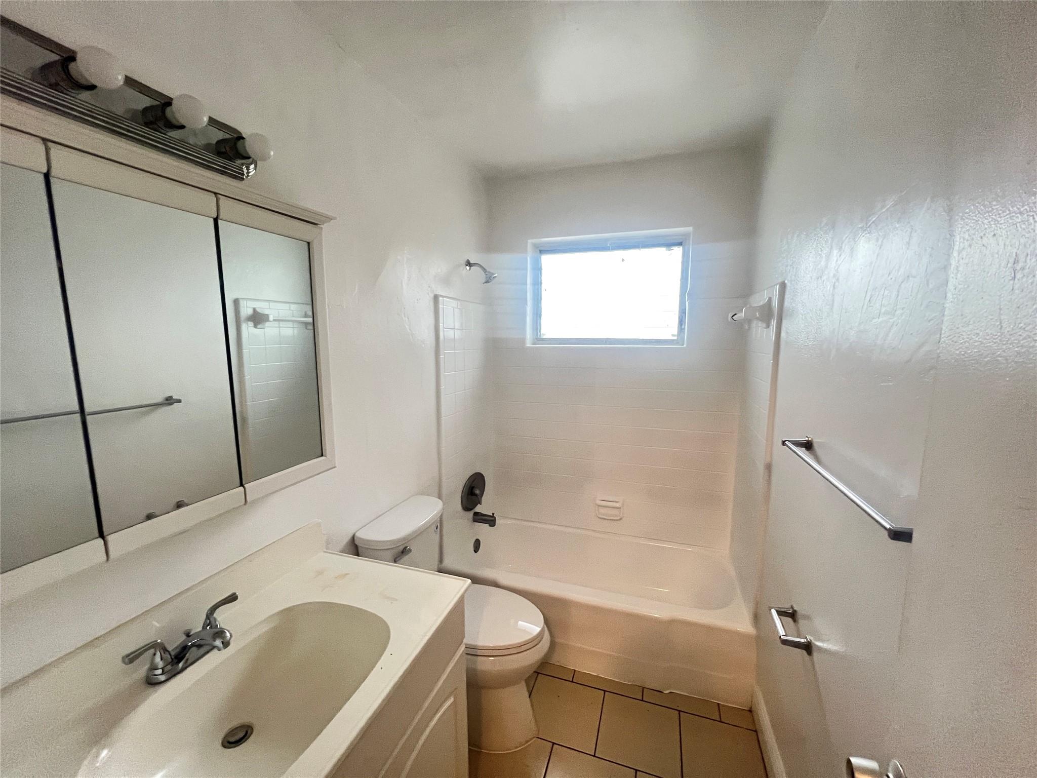 Resub Of Highland Estates - Residential Lease