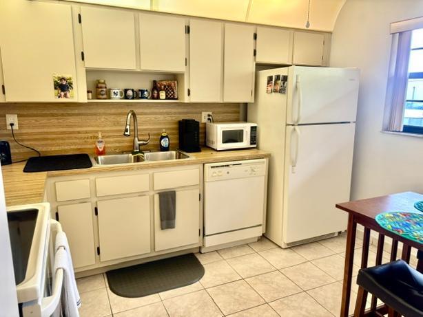 6095 N SABAL PALM Boulevard 308