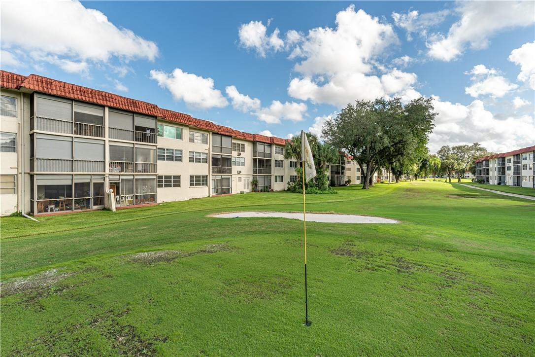 Hollybrook Golf & Tennis - Residential