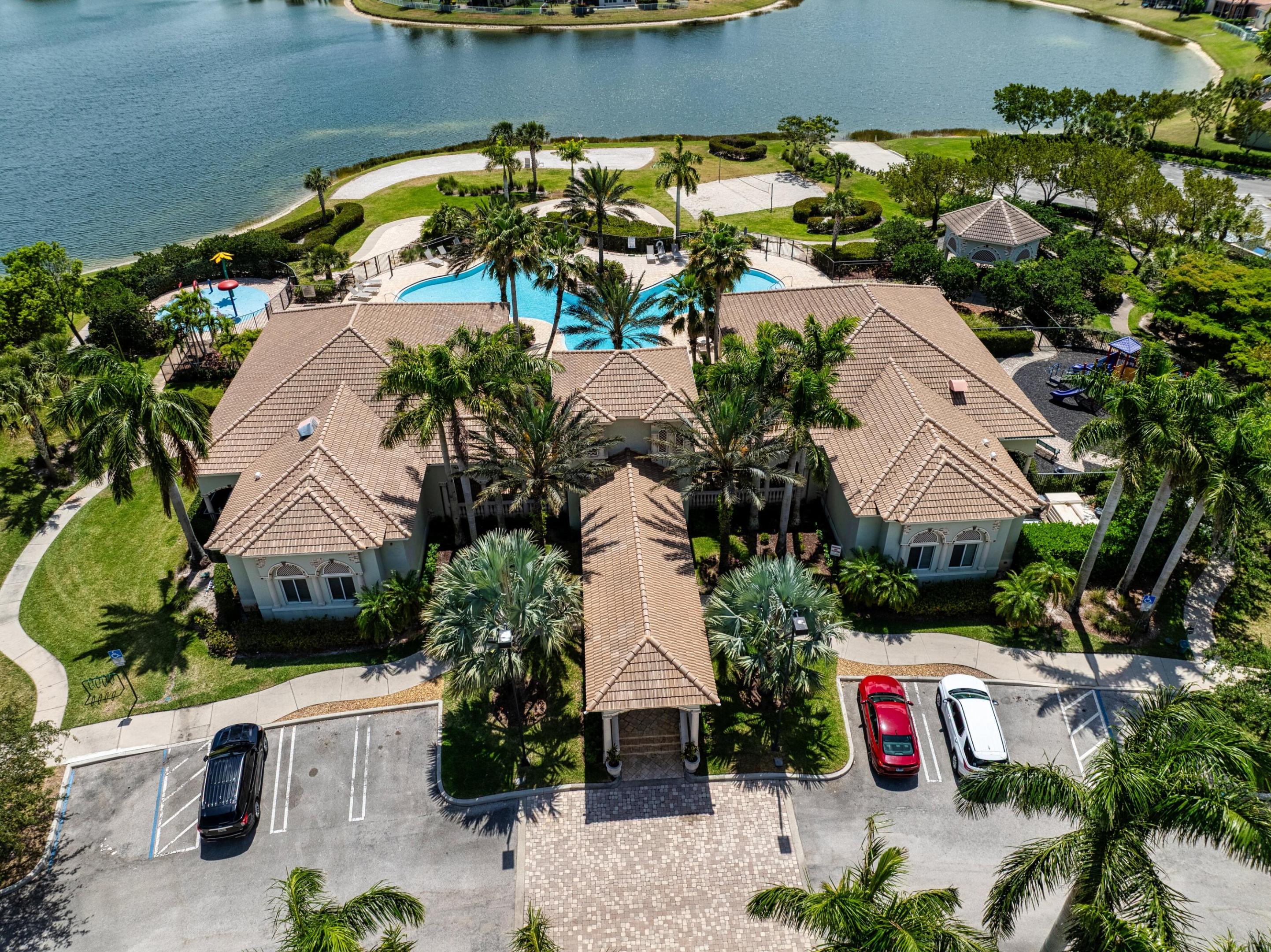 VIZCAYA FALLS PLAT 3 - Residential