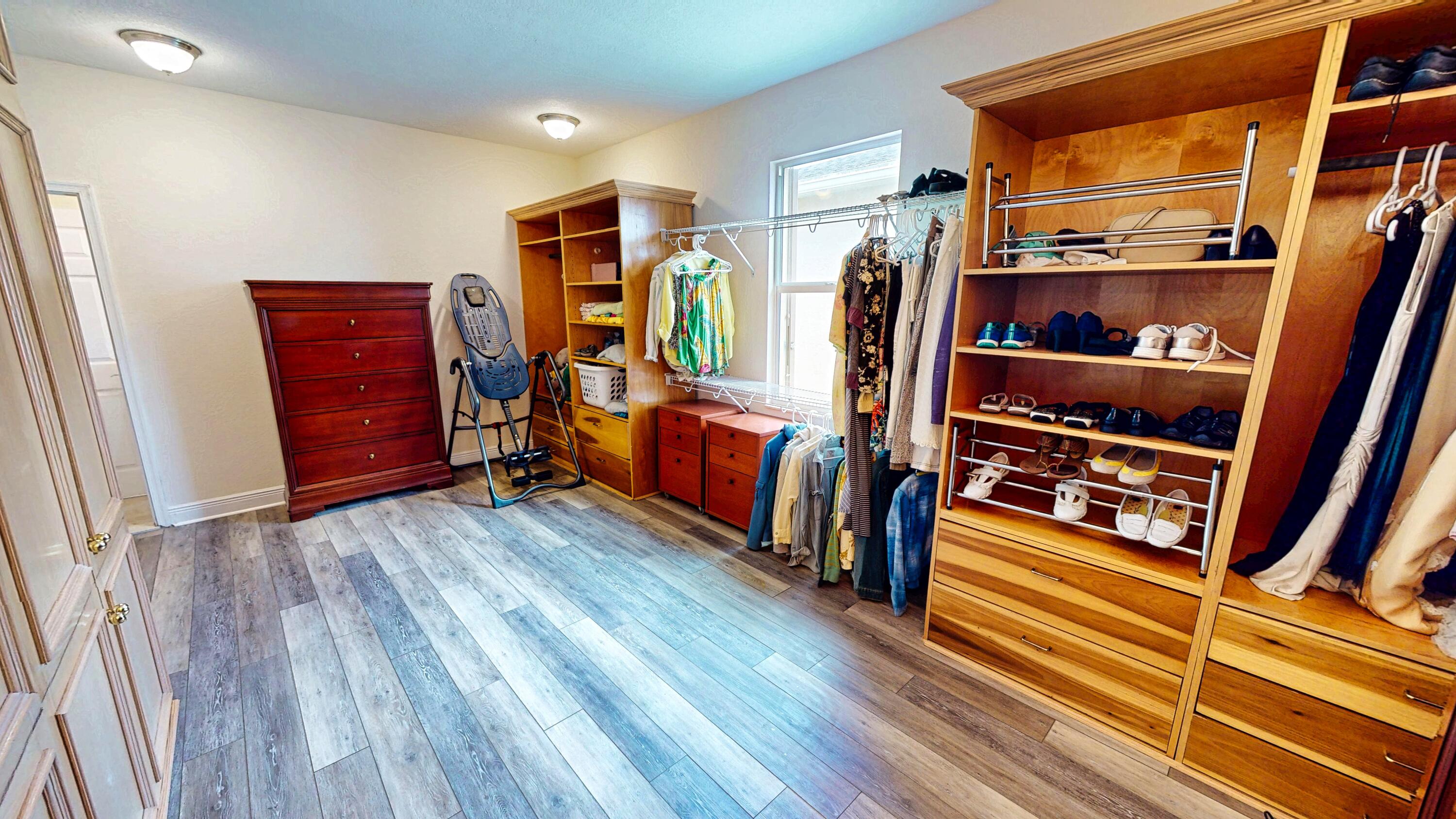 VIZCAYA FALLS PLAT 3 - Residential