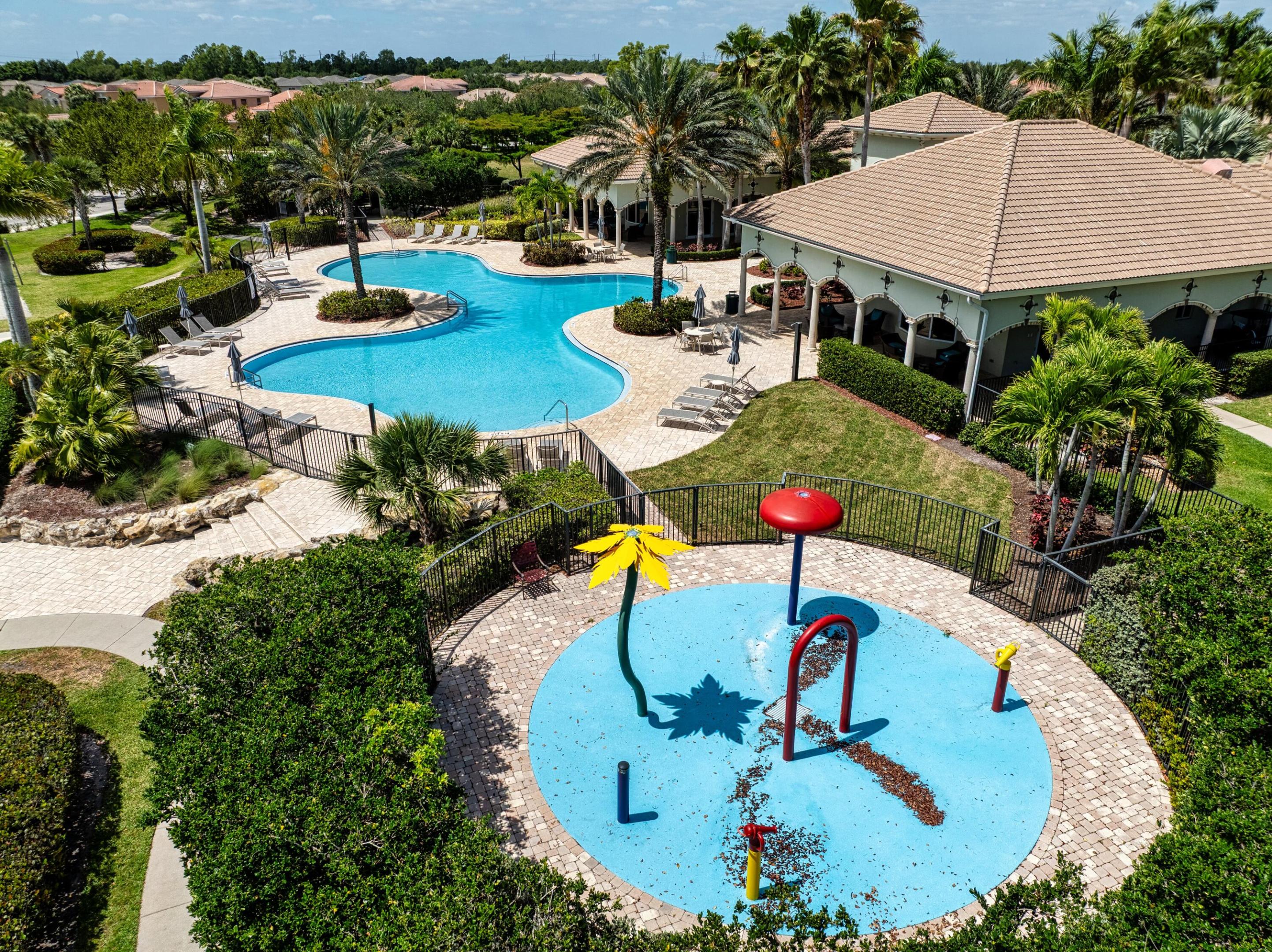 VIZCAYA FALLS PLAT 3 - Residential