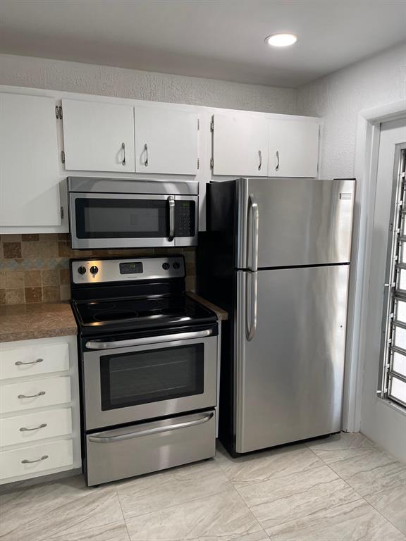 LEISURE GARDENS CONDO - Residential