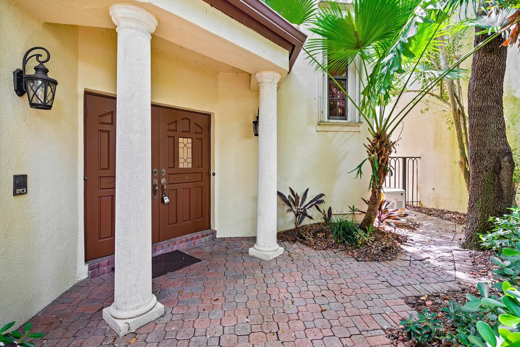 Photo of 23400 Mirabella Circle S, Boca Raton, FL 33433 (MLS # R10996484)