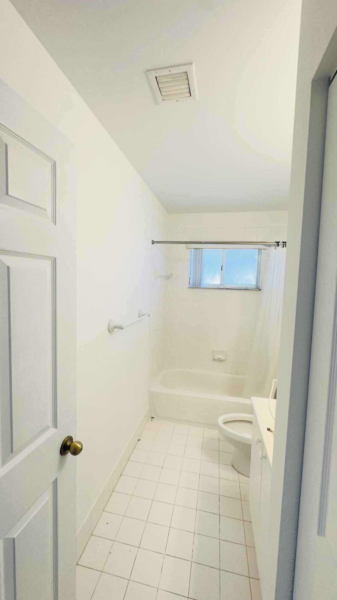 POINTE VILLAS - Residential