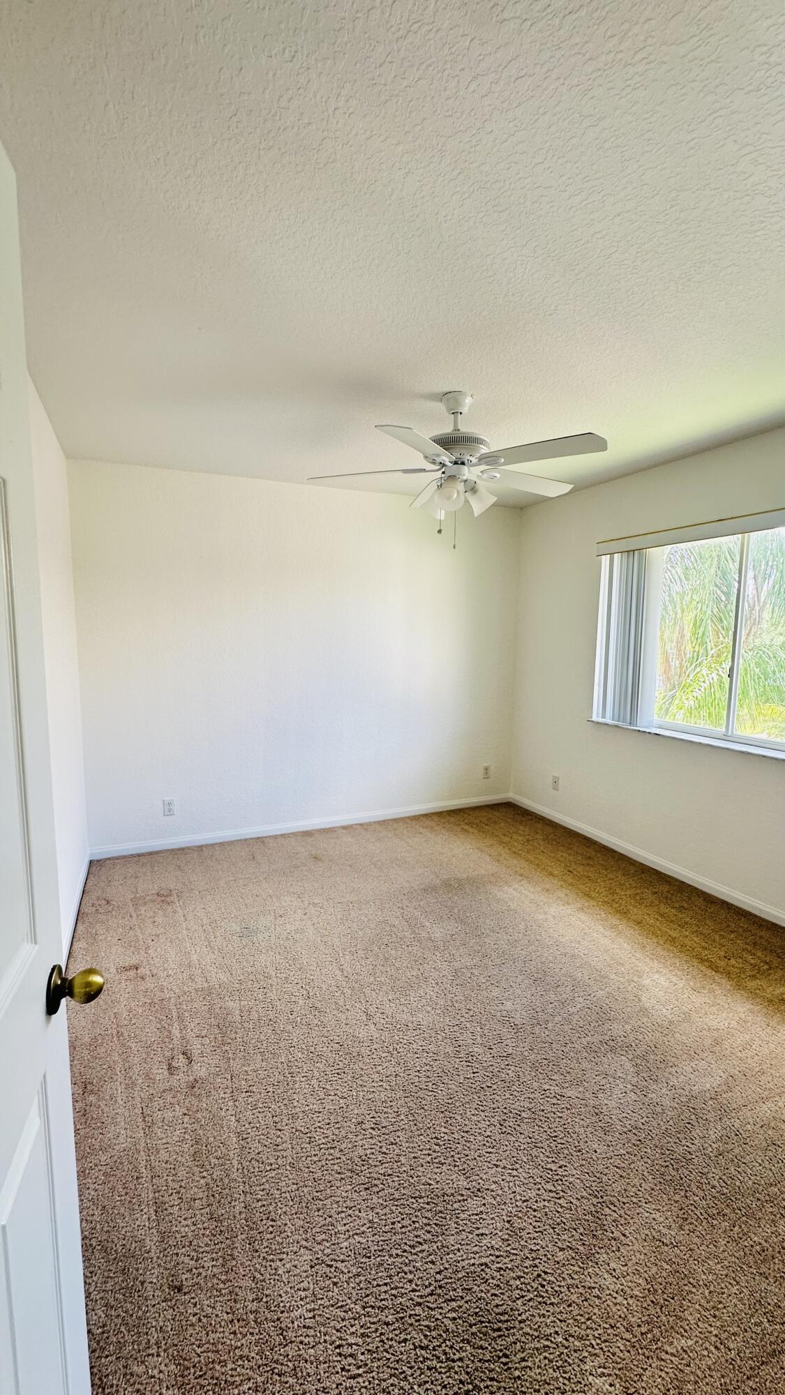 POINTE VILLAS - Residential