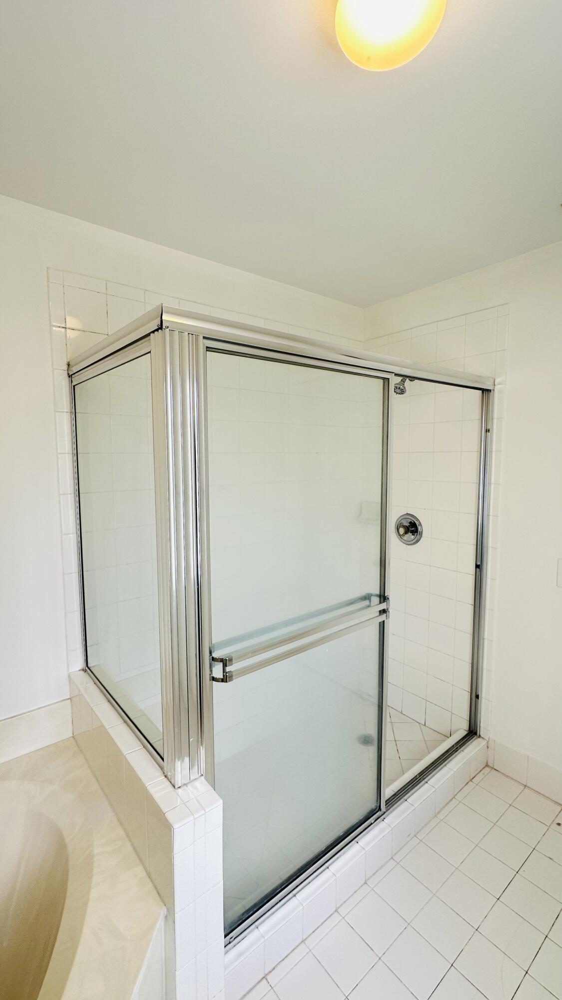 POINTE VILLAS - Residential