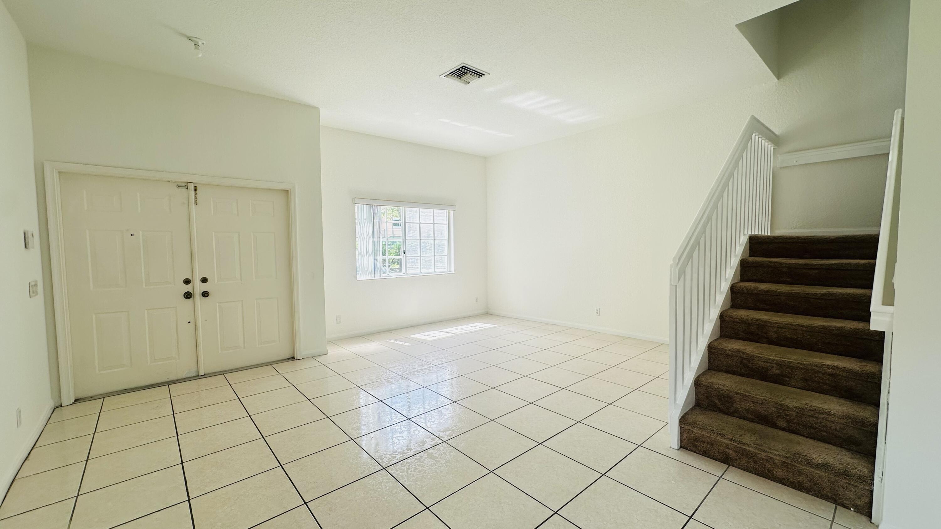 7634 NW 99th Way NW