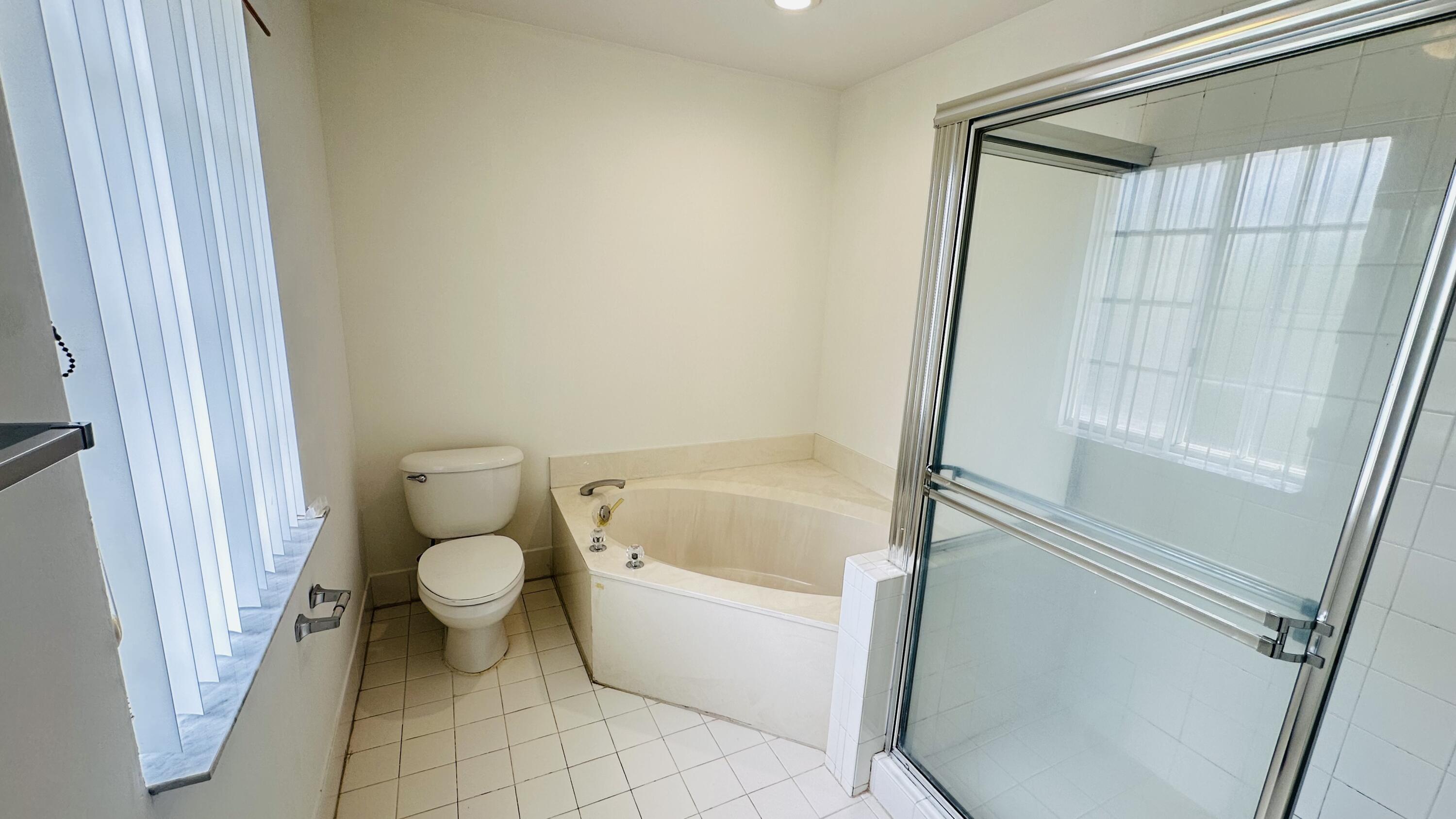 POINTE VILLAS - Residential