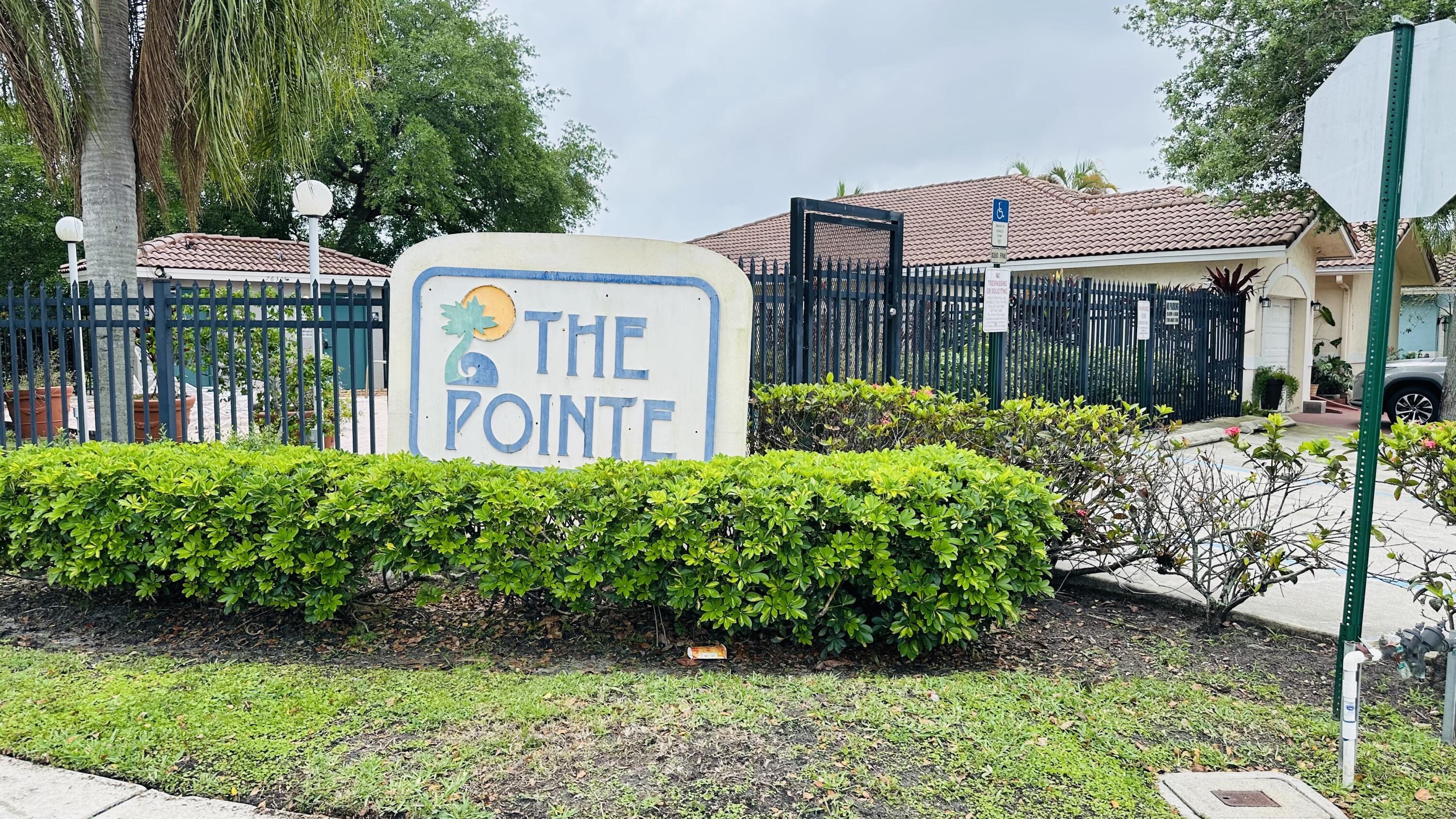 POINTE VILLAS - Residential
