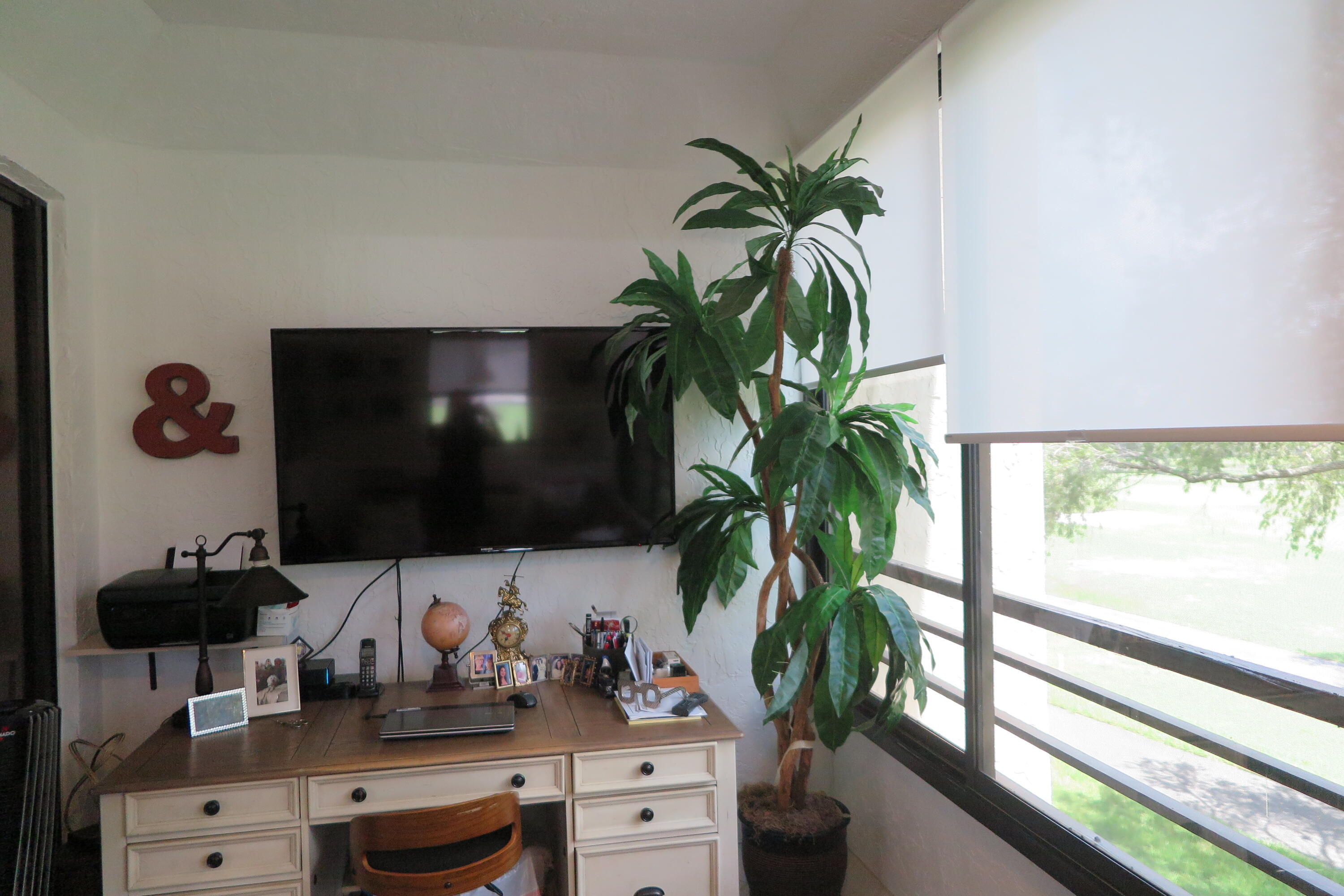 LA PAZ AT BOCA POINTE - Residential Lease